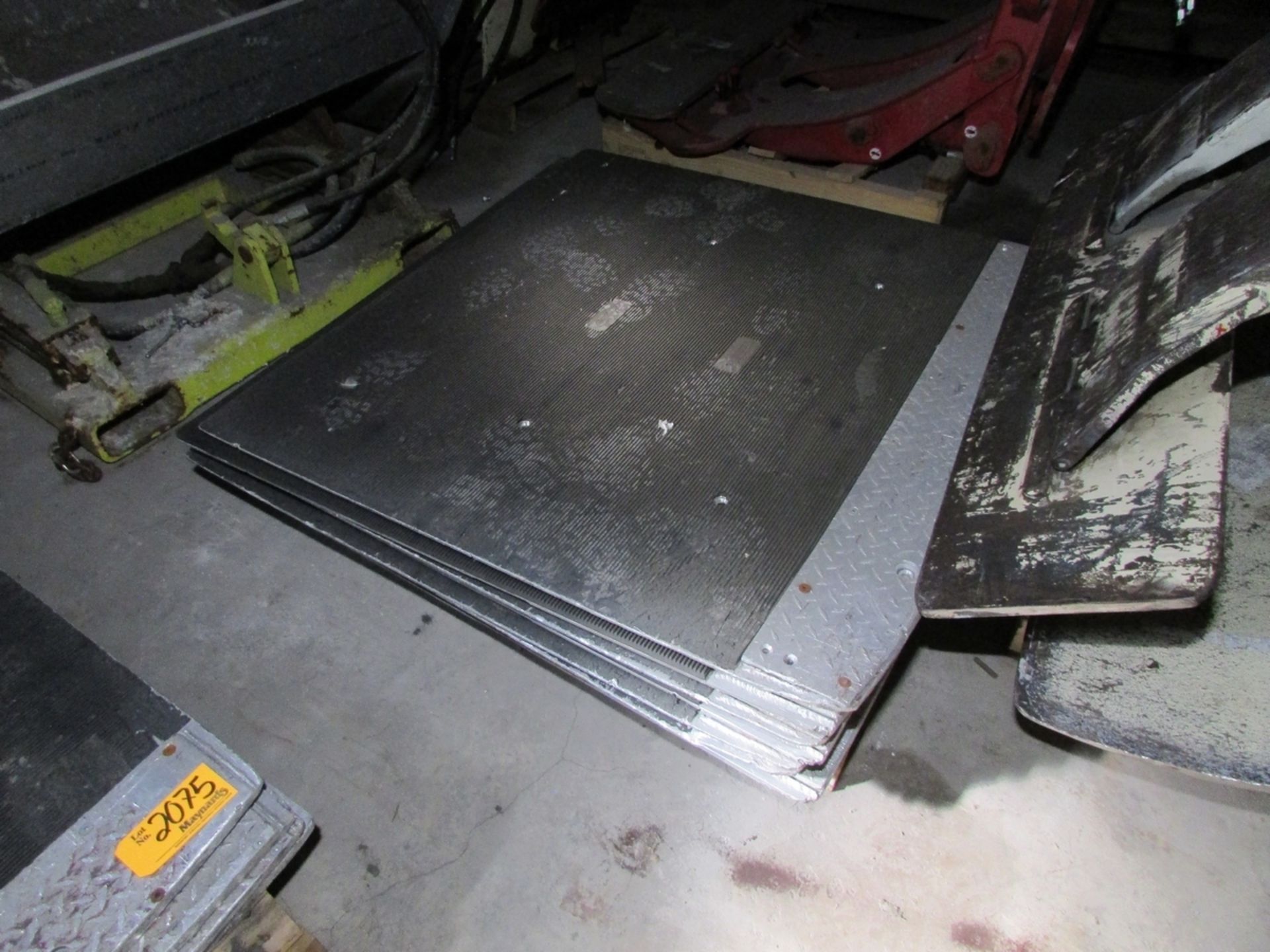 Pallets of Carton Clamp Forklift Attachment Side Plates - Image 2 of 2