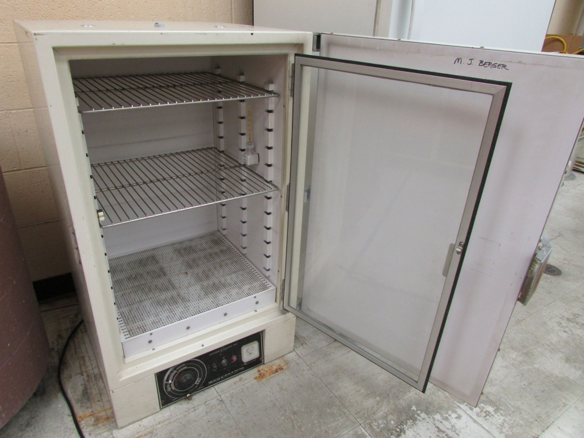 Blue M POM-200A-2 Lab Oven - Image 2 of 4