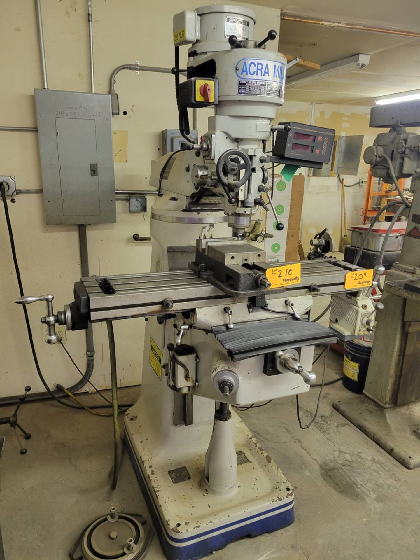 Acra AM-2S Vertical Milling Machine - Image 2 of 10