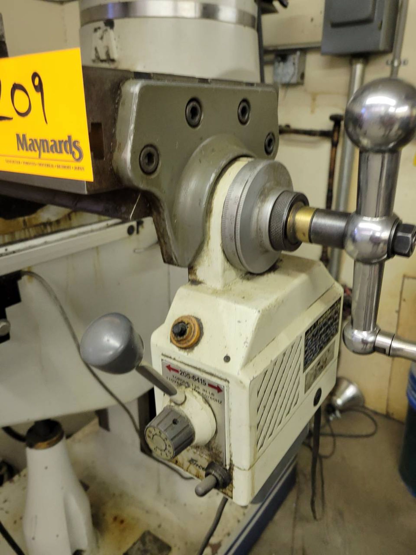 Acra AM-2S Vertical Milling Machine - Image 8 of 10