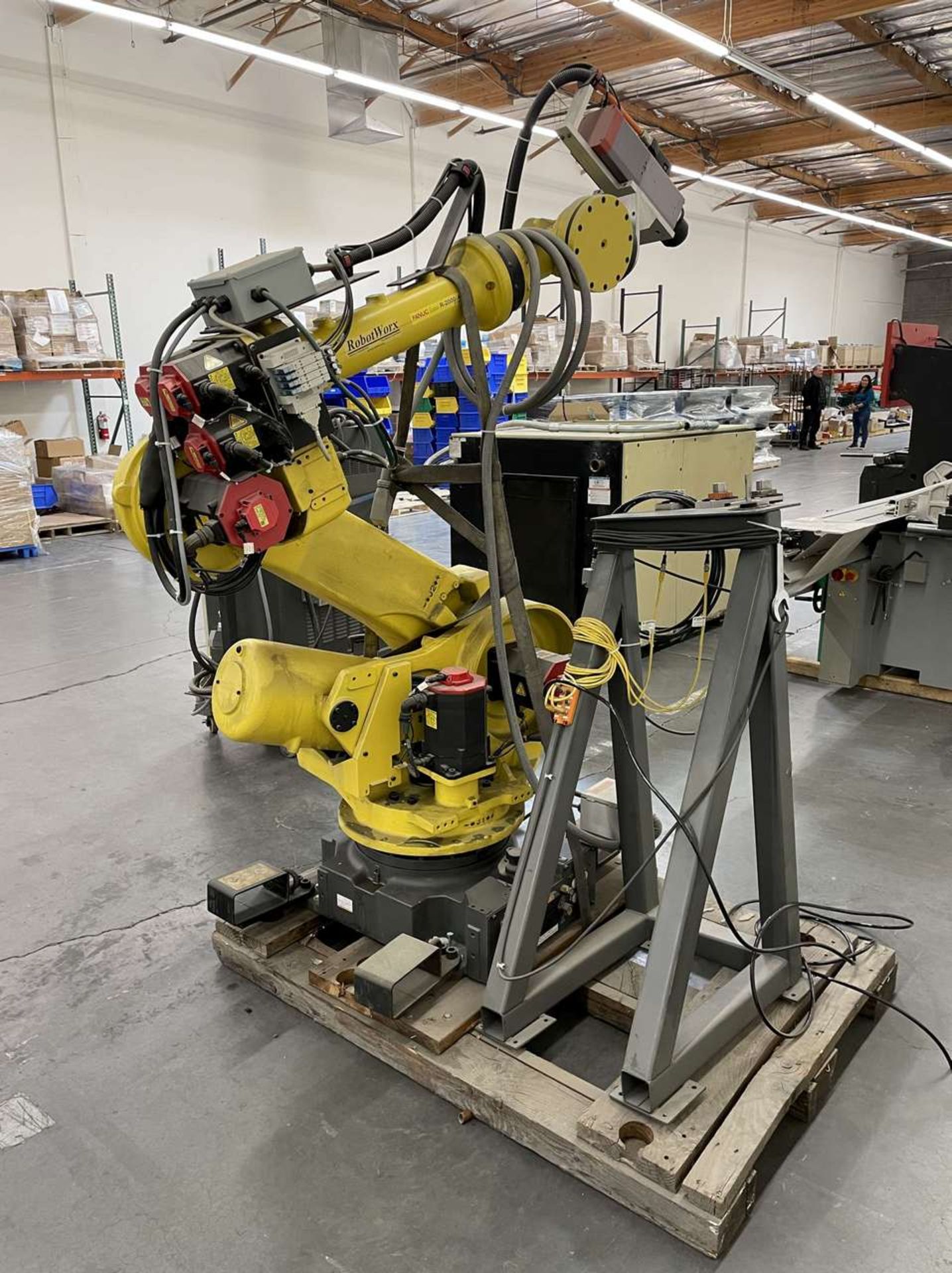 2005 Fanuc R-2000iA/210F 6-Axis Robot - Image 10 of 21