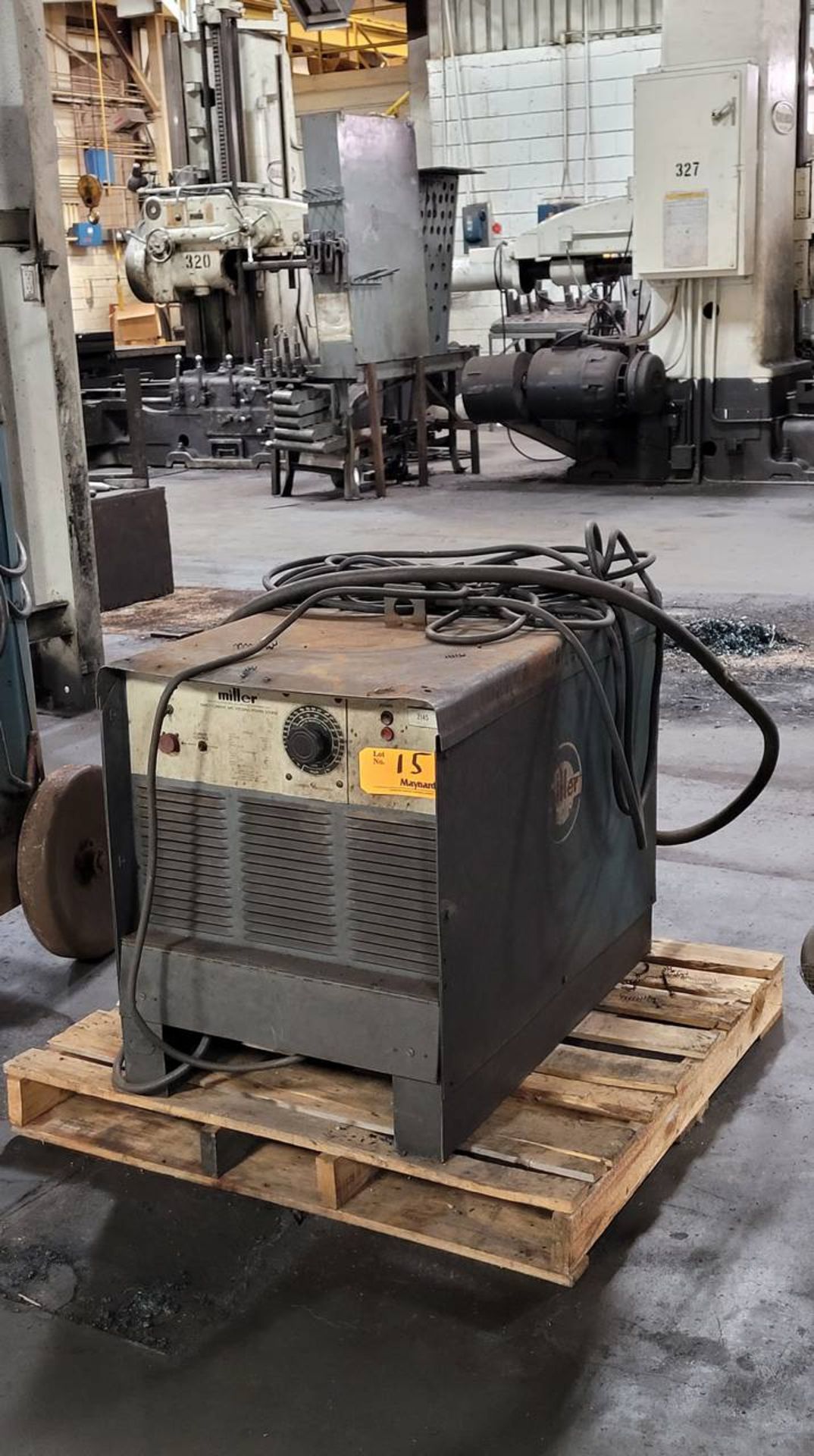 Miller Gold Star 500 SS Arc Welder Nema Class 1 - Image 2 of 12