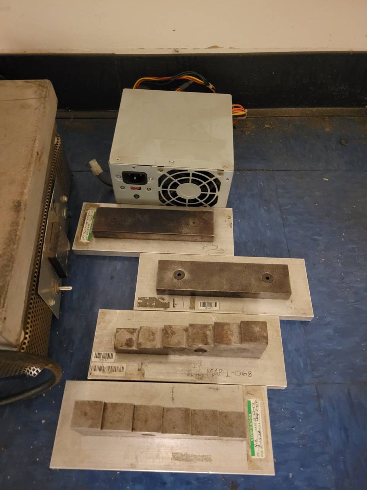 Electric hot plate and power supply - Image 3 of 3