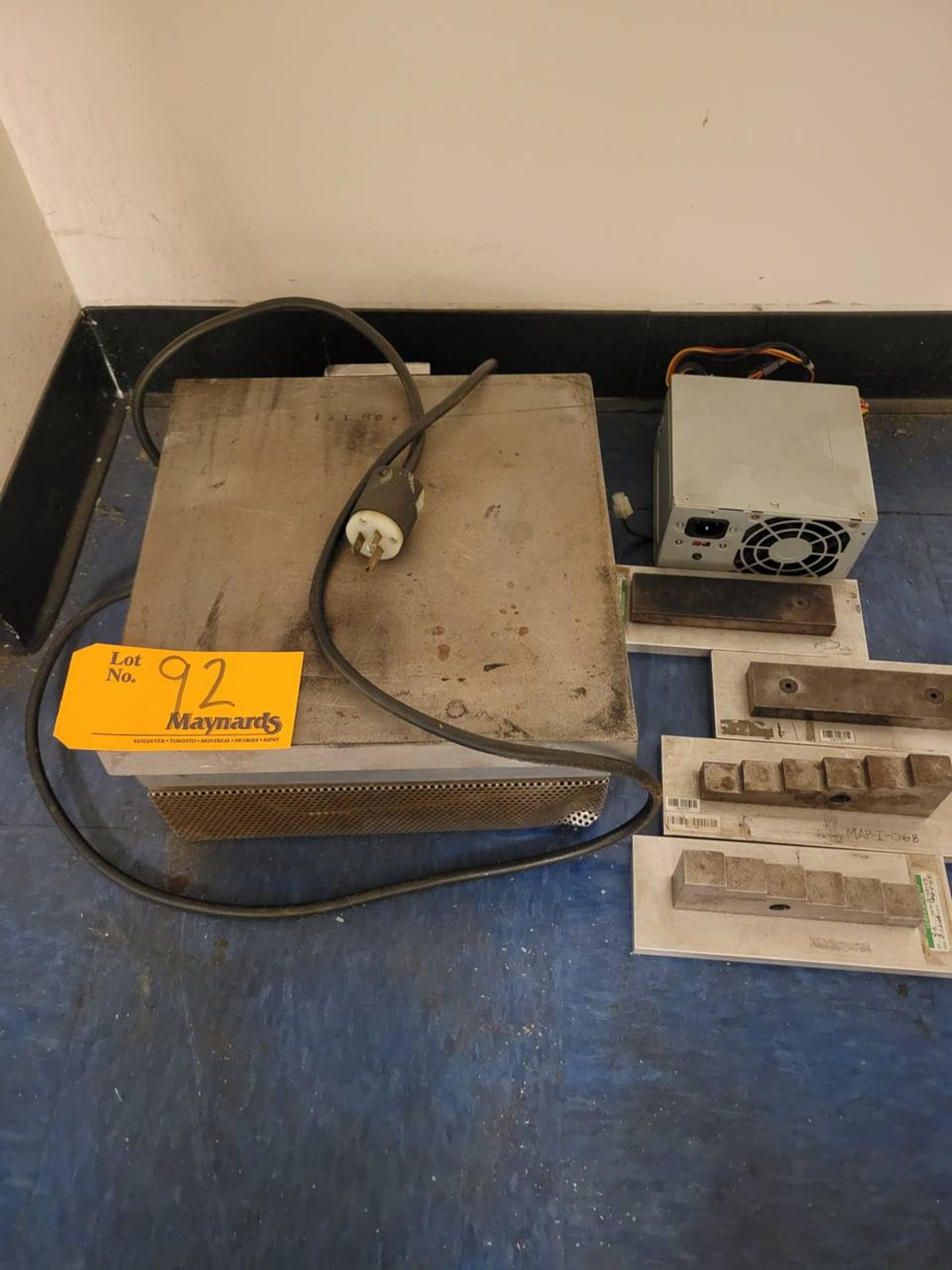 Electric hot plate and power supply
