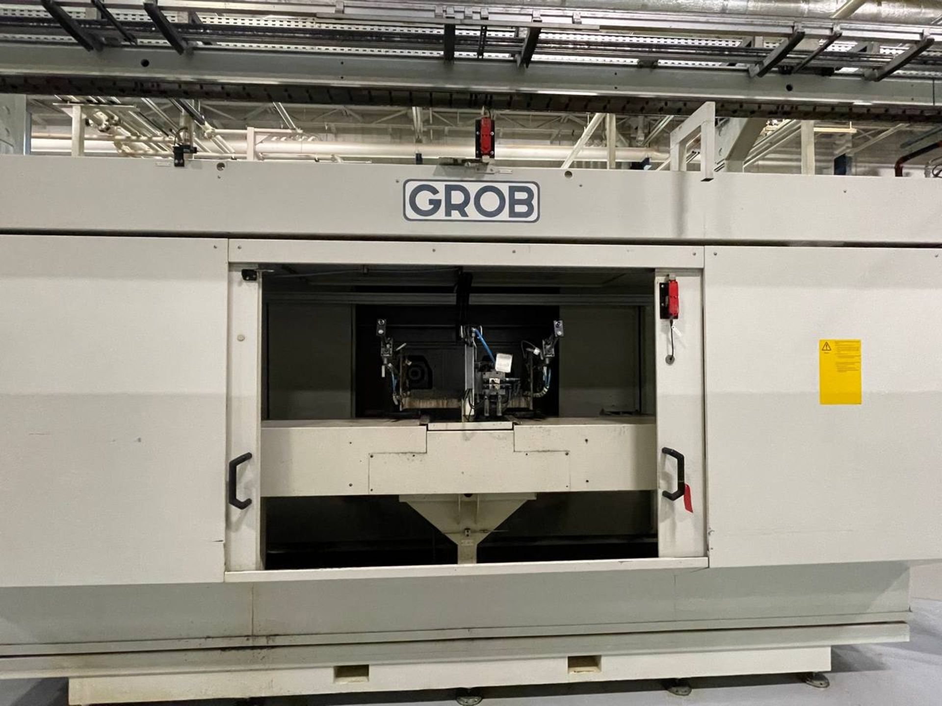 2013 Grob G520 Horizontal CNC Twin Station Machining Center with 5th Axis