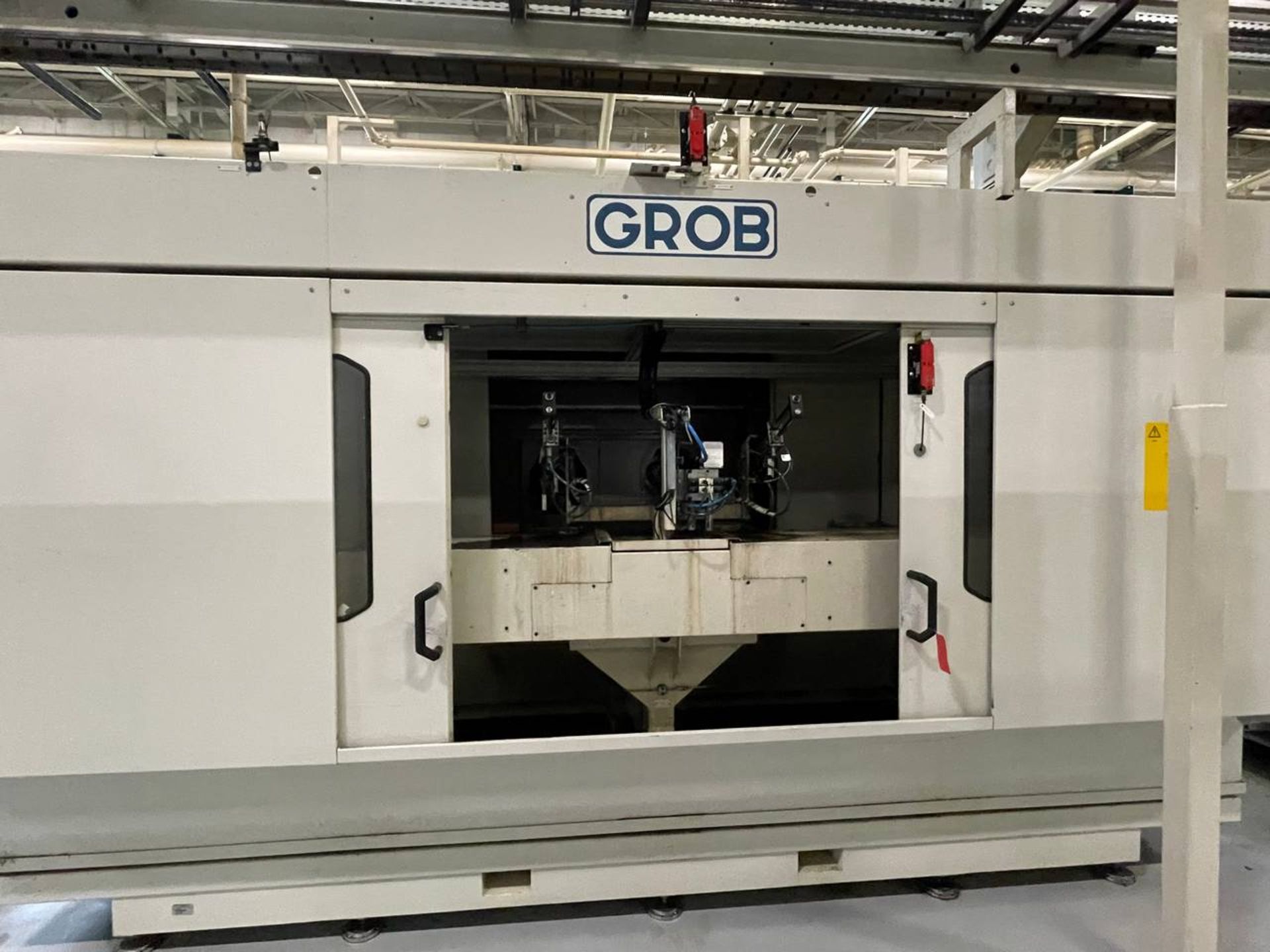 2013 Grob G520 Horizontal CNC Twin Station Machining Center with 5th Axis