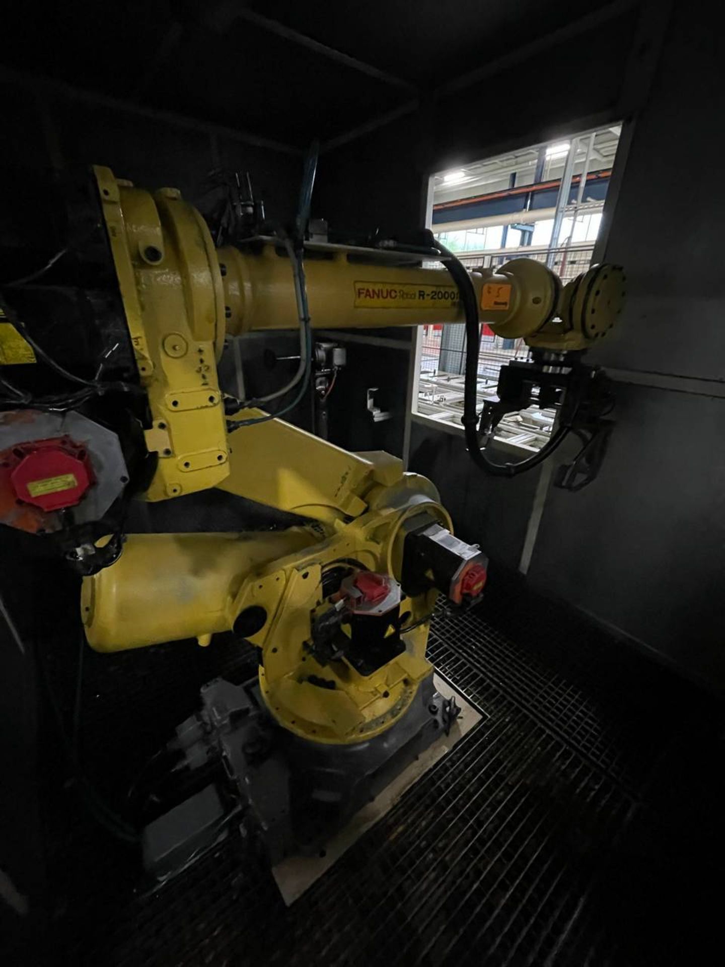 2014 Fanuc R-2000iB/185L Servo Robot - Image 3 of 5