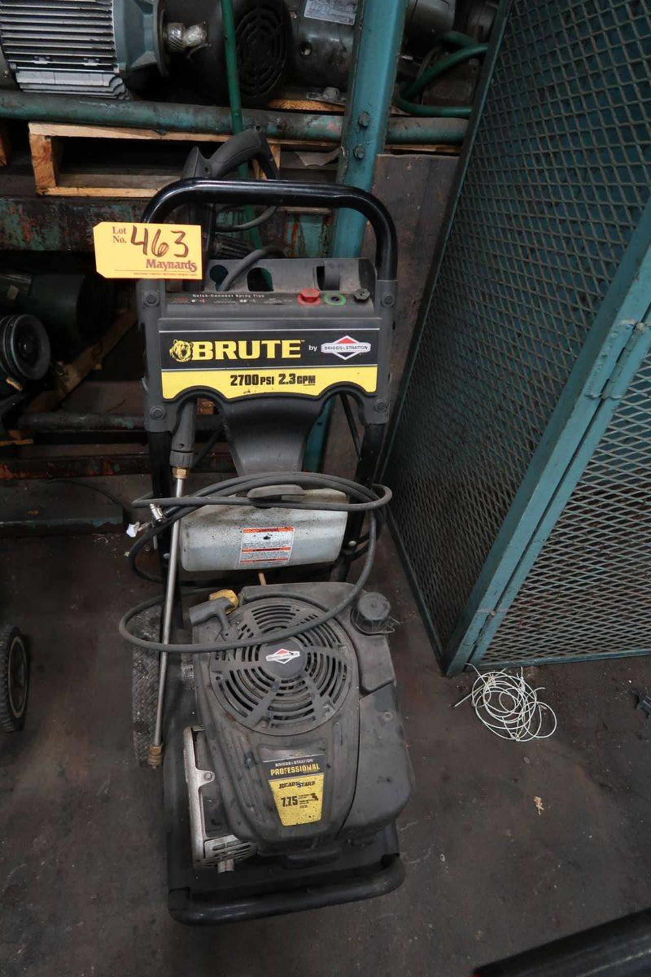 Brute 2700 PSI Gas Powered Pressure Washer