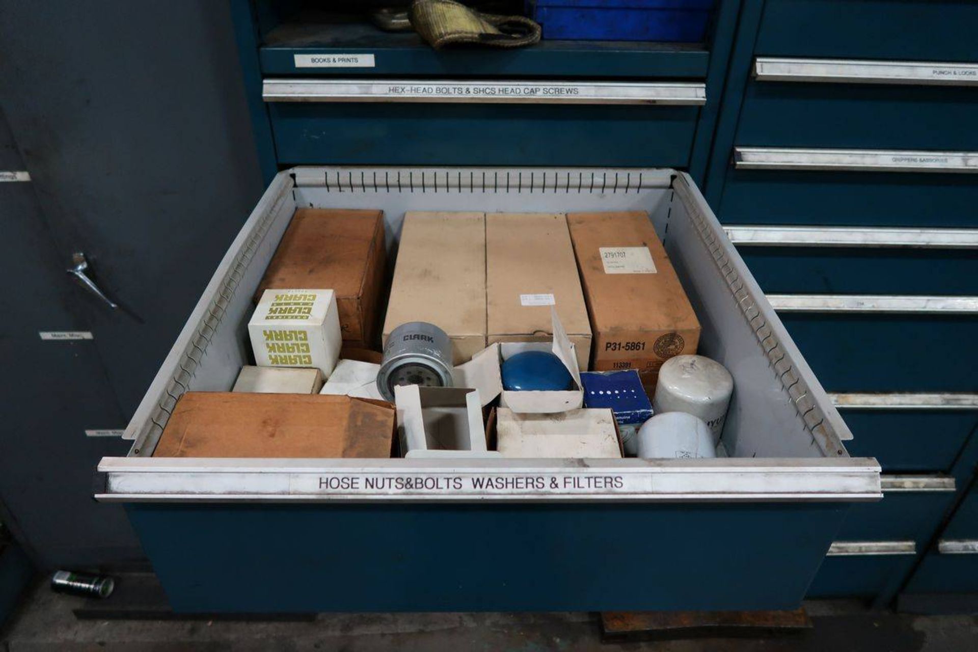 Contents of 6-Drawer Heavy Duty Parts Cabinet - Image 3 of 5
