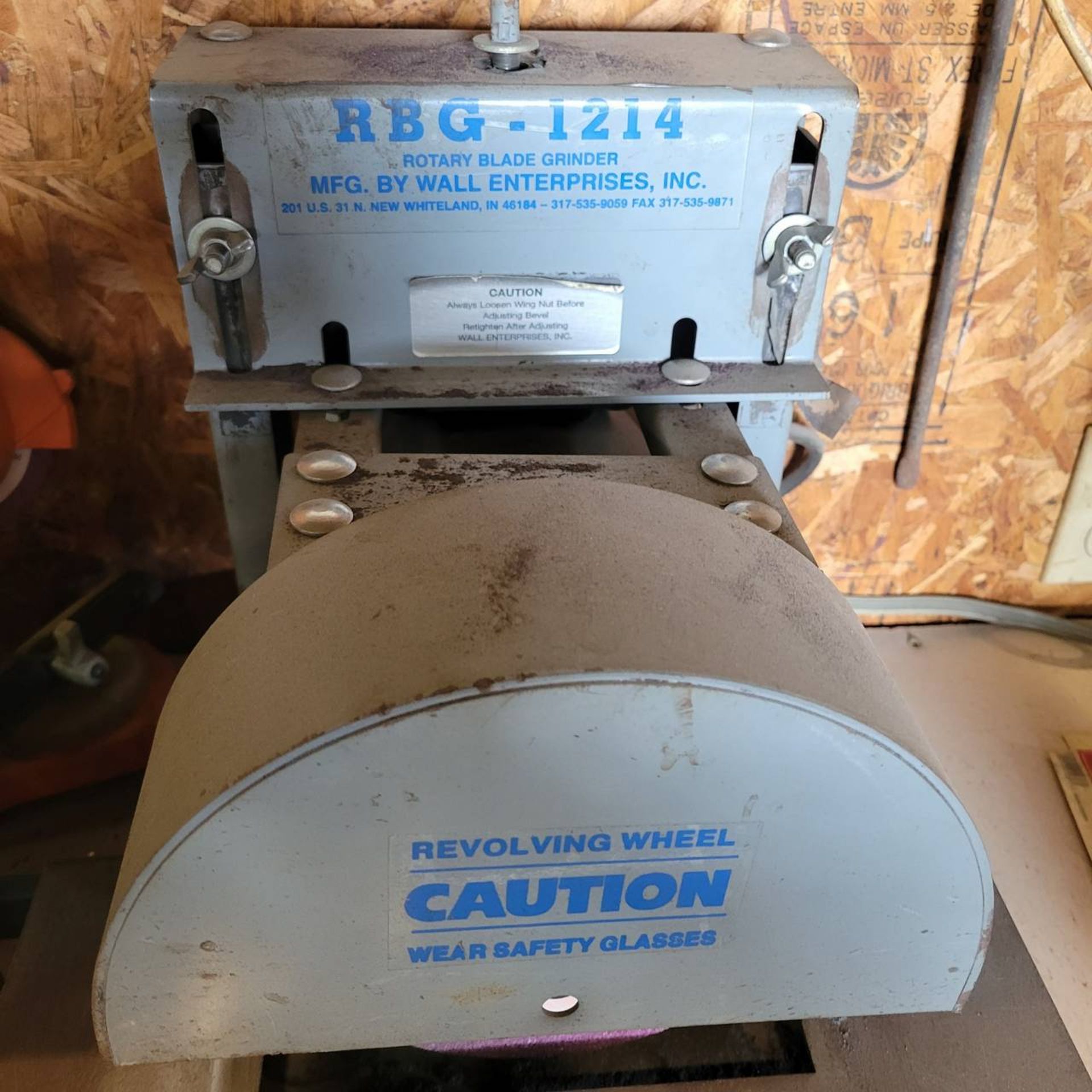 Wall RBG-1214 Rotary blade sharpener with Chicago chaing grinder - Image 2 of 3