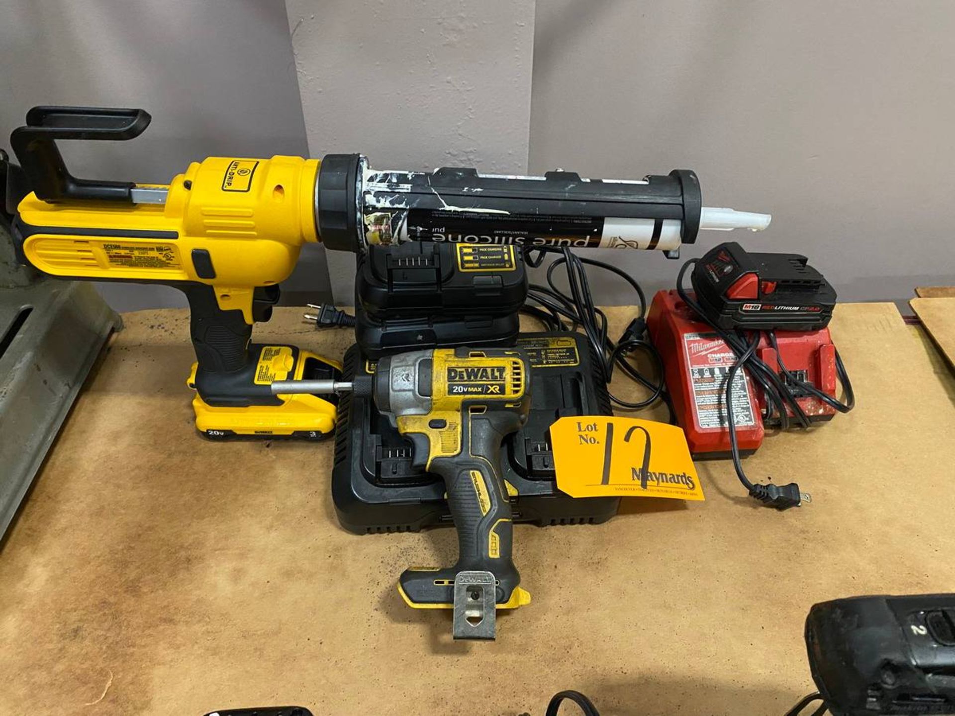 DeWalt DCF886 1/4'' Cordless Impact Driver