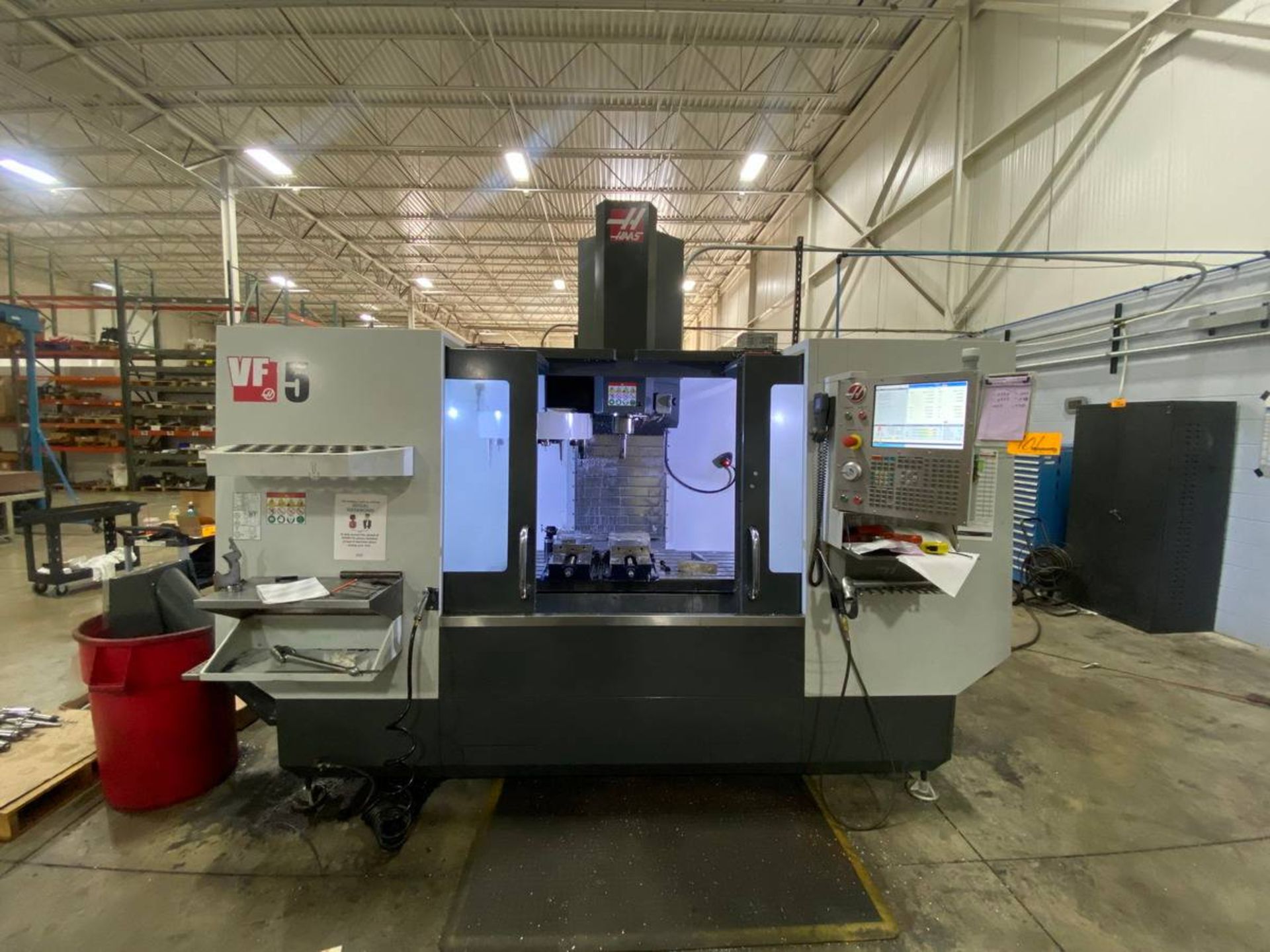 2016 HAAS VF-5/40 3-AXIS CNC VERTICAL MACHINING CENTER