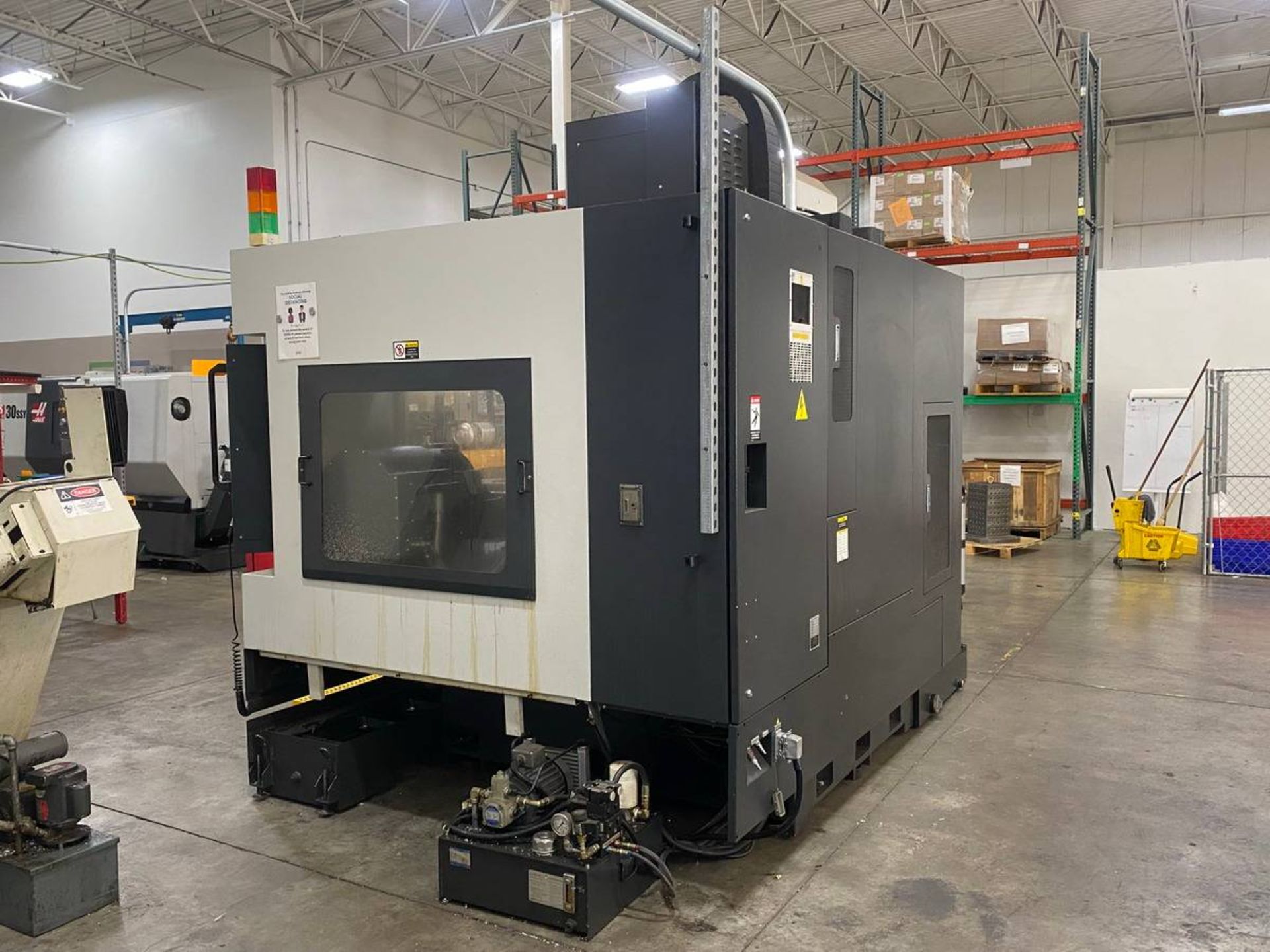 2014 Leadwell V-40IT CNC VERTICAL MACHINING CENTER - Image 4 of 22