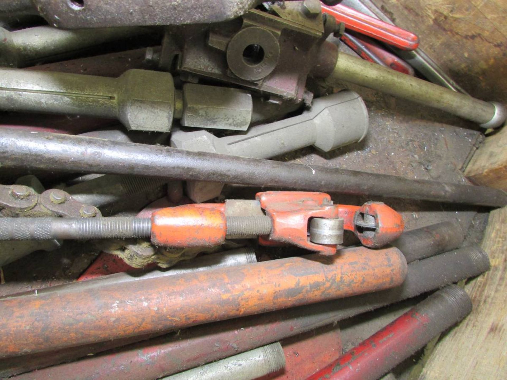 Lot of Assorted Pipe Tools - Image 5 of 8