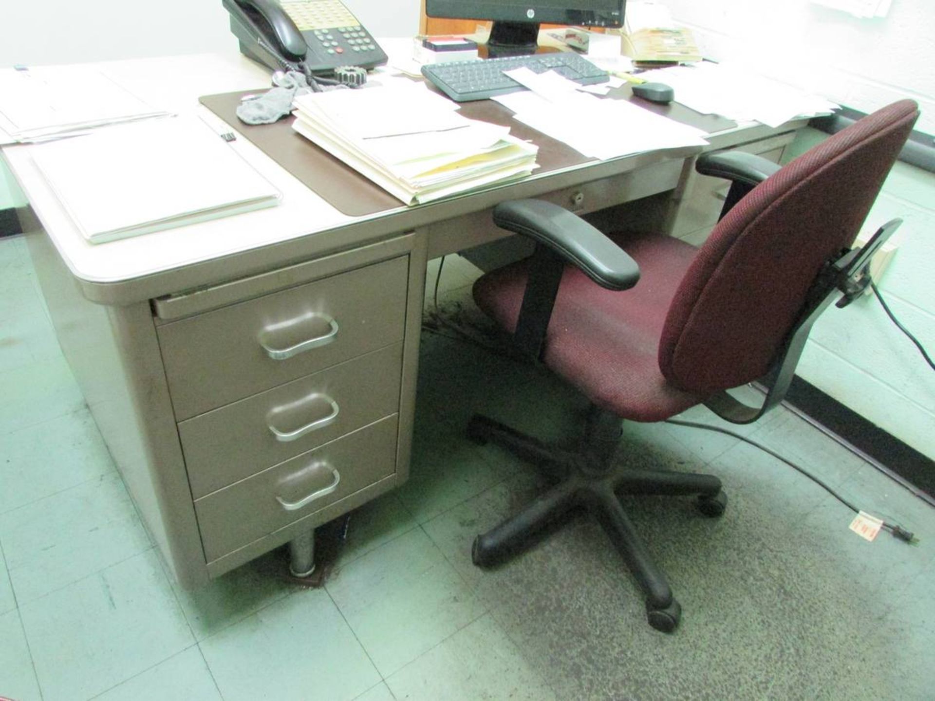 Lot of Office Furniture - Image 5 of 10