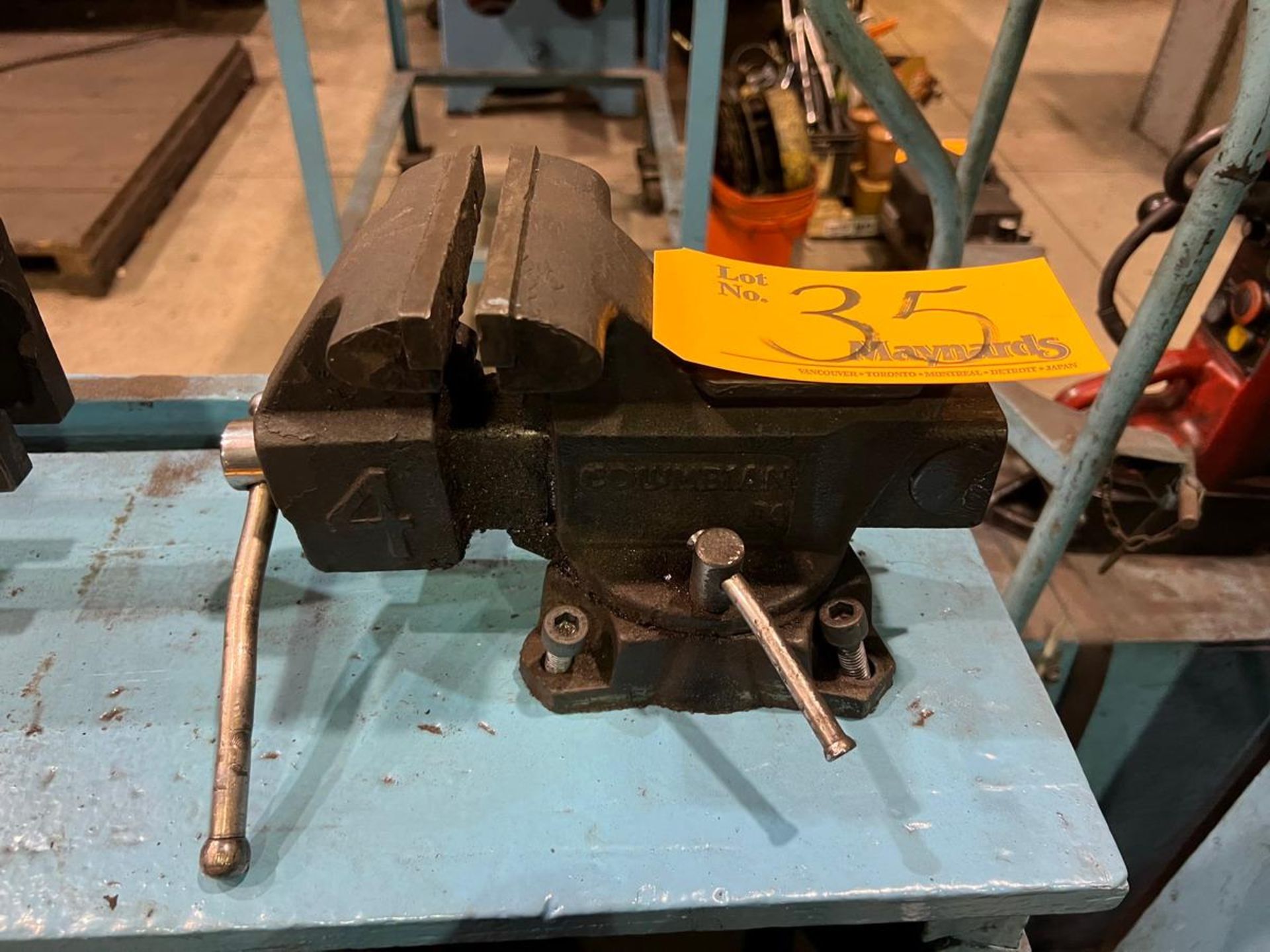 Columbian No. 4 4'' Swivel Bench Vise