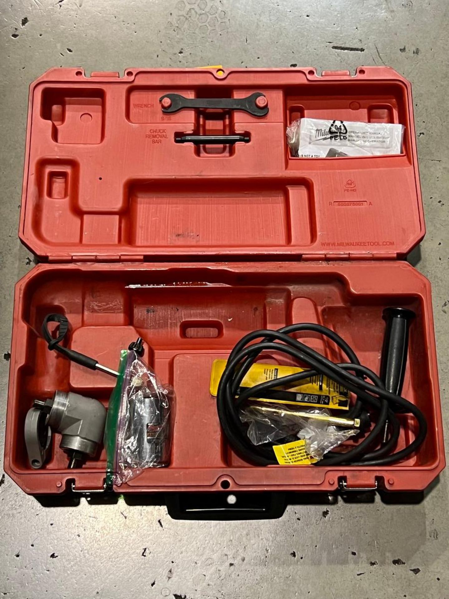 Milwaukee 1107-1 1/2'' Heavy-Duty Electric Drill - Image 3 of 4