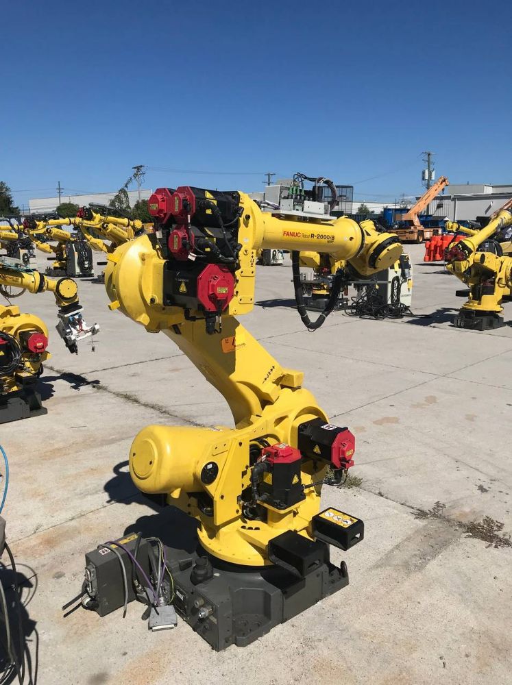 Fanuc R-2000 & Fanuc M-910 Robots