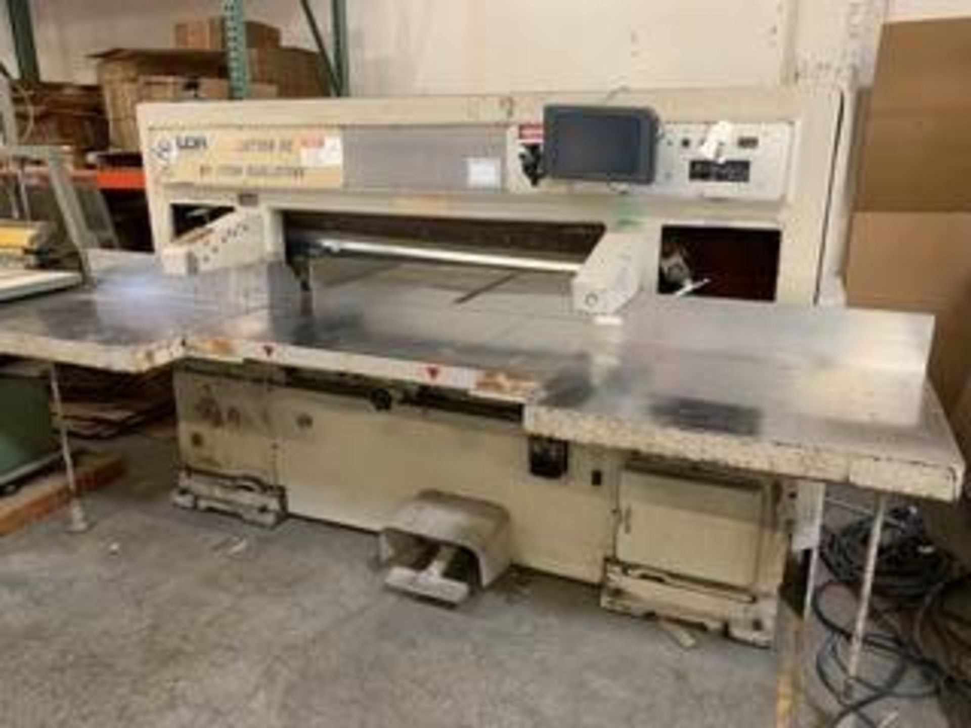 Itoh FC 132 52? paper cutter