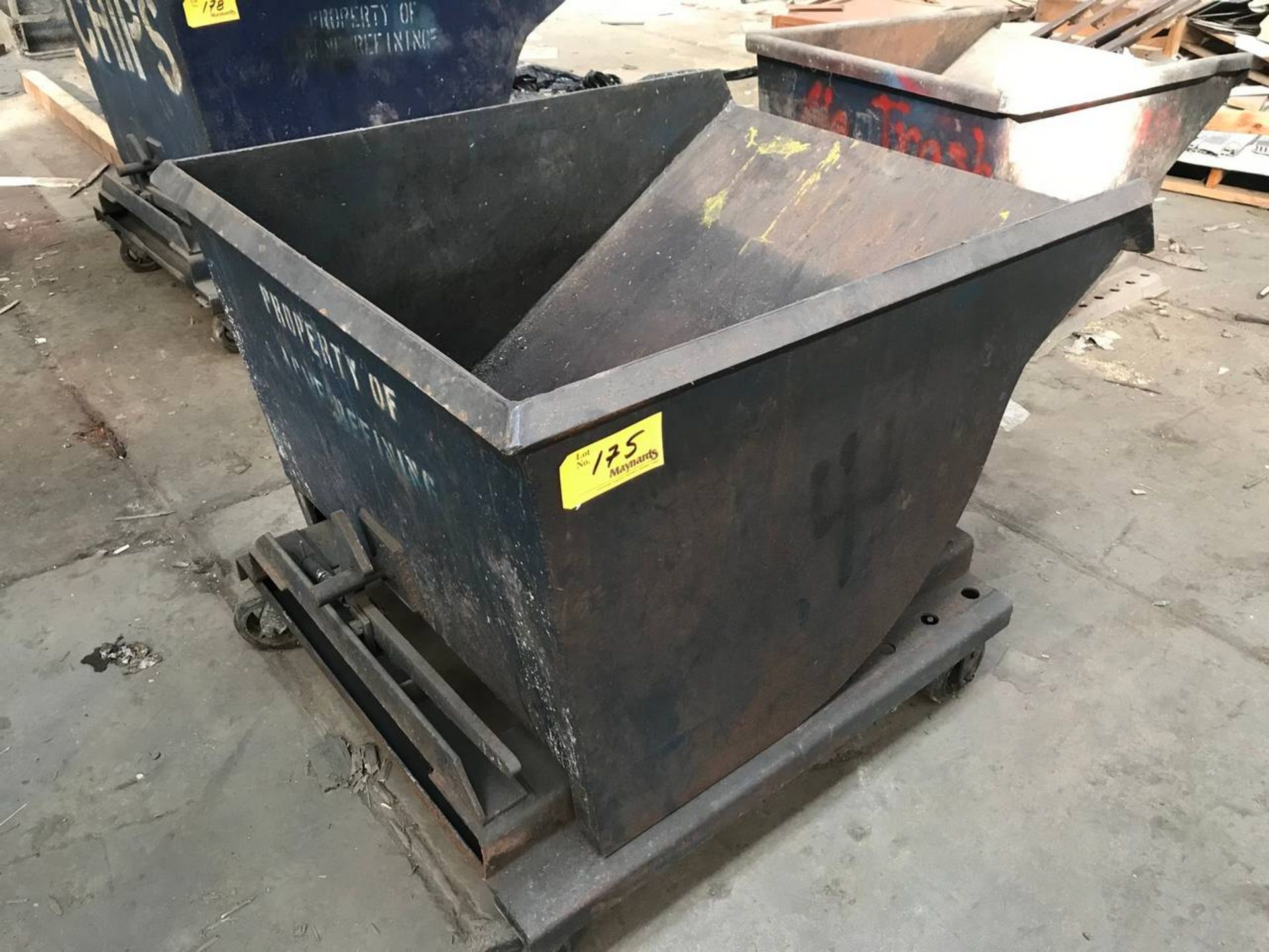 Approx. 1/3 Cu Yd Self Dumping Hopper