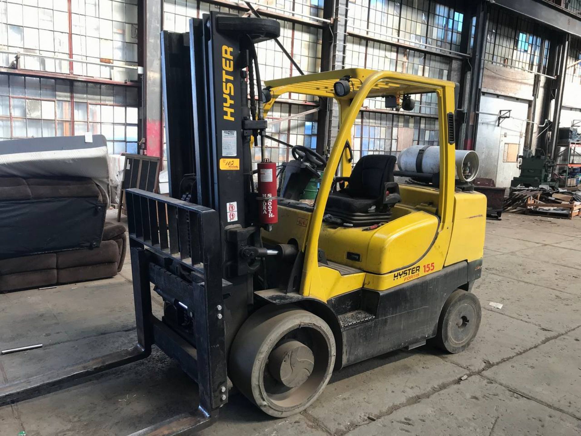 2011 Hyster S155FT 13,900 Lb Capacity LP Type Forklift - Image 5 of 16