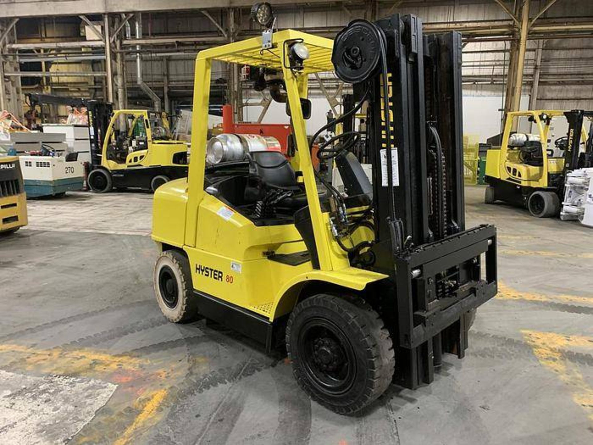 HYSTER H80XL 8,000 POUND FORKLIFT - Image 6 of 11