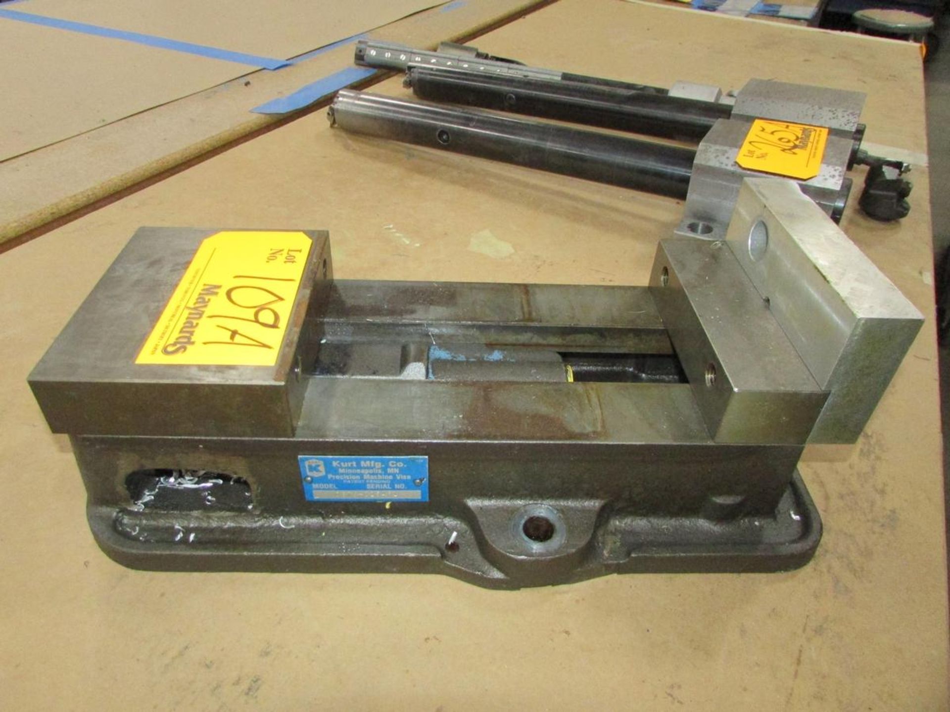 Kurt D675 6" Machine Vise - Image 2 of 5