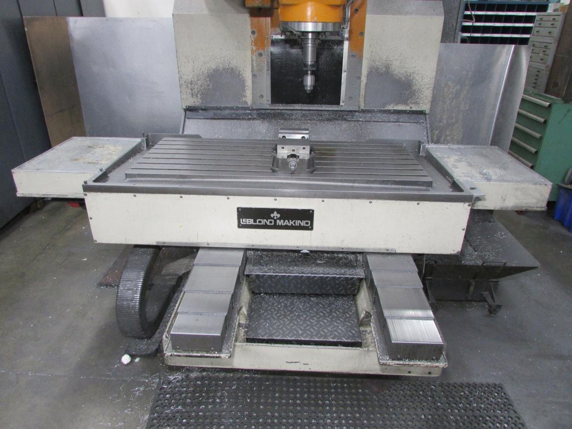 LeBlond Makino FNC106-A30 3-Axis CNC Vertical Maching Center - Image 4 of 22