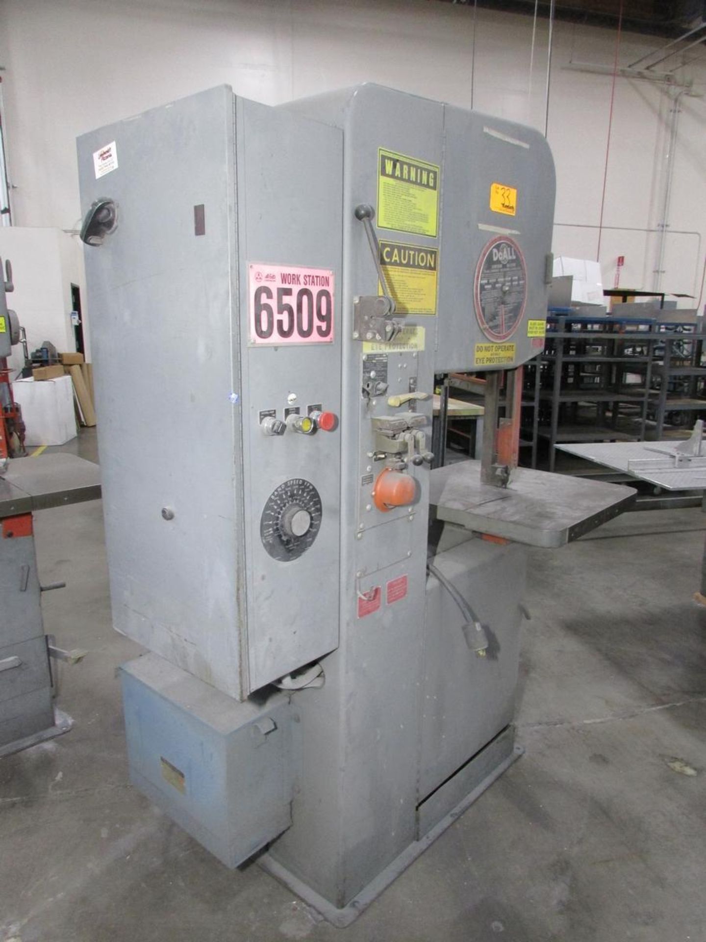DoAll 2013-20 Vertical Bandsaw - Image 6 of 12