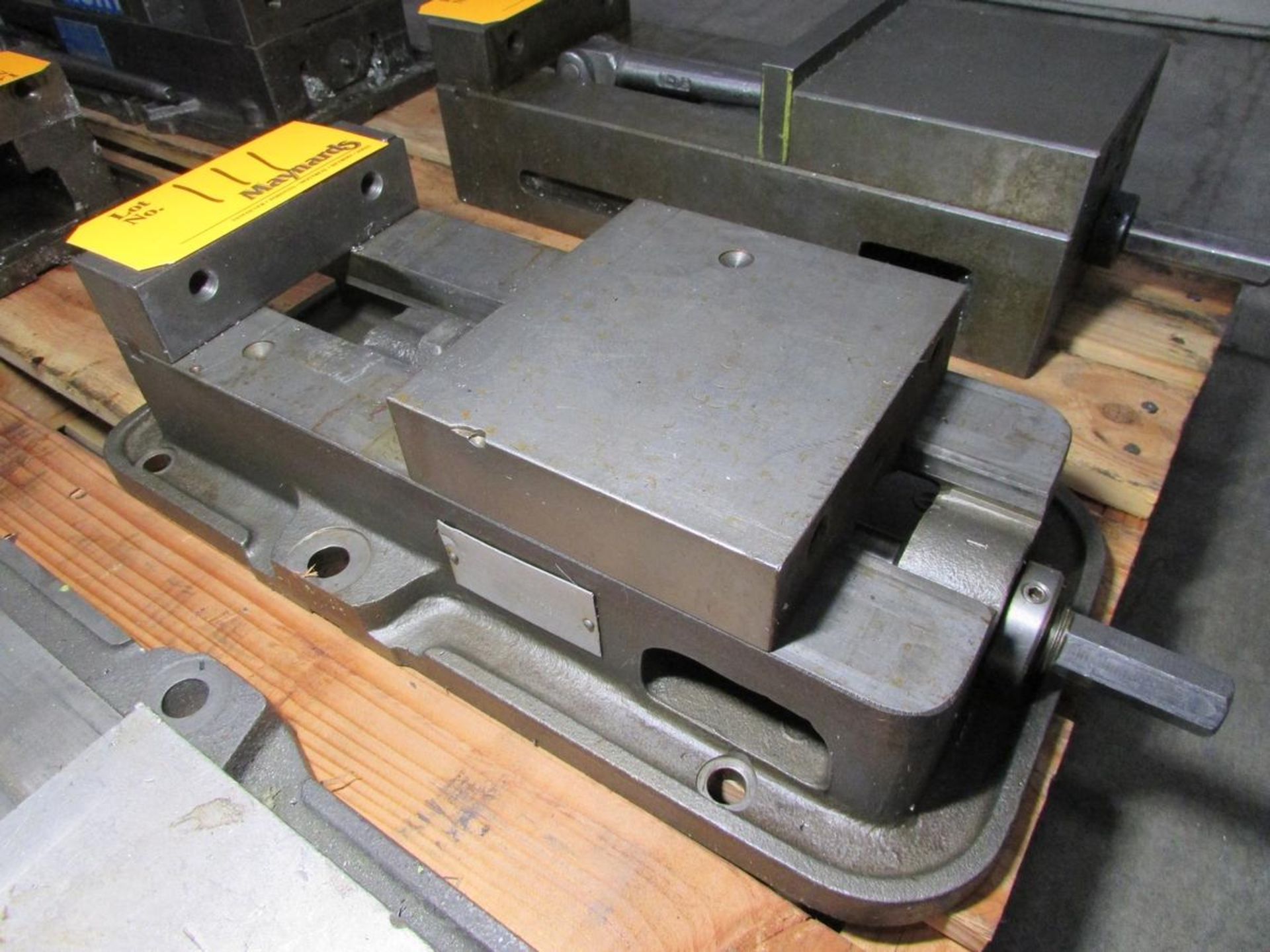 Kurt D60 6" Machine Vise - Image 4 of 4