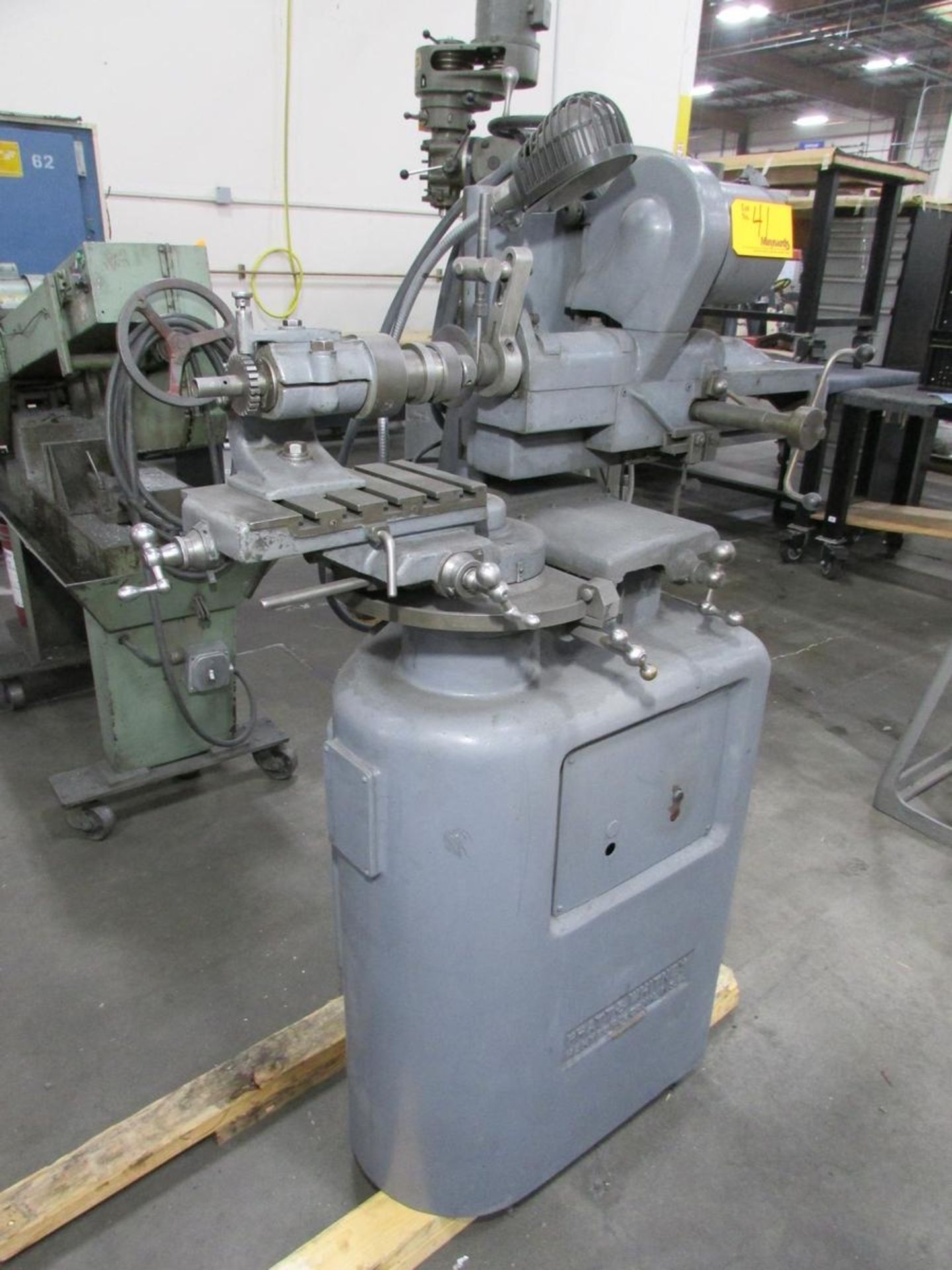 Pratt & Whitney R8 1728 Cutter and Radius Grinder