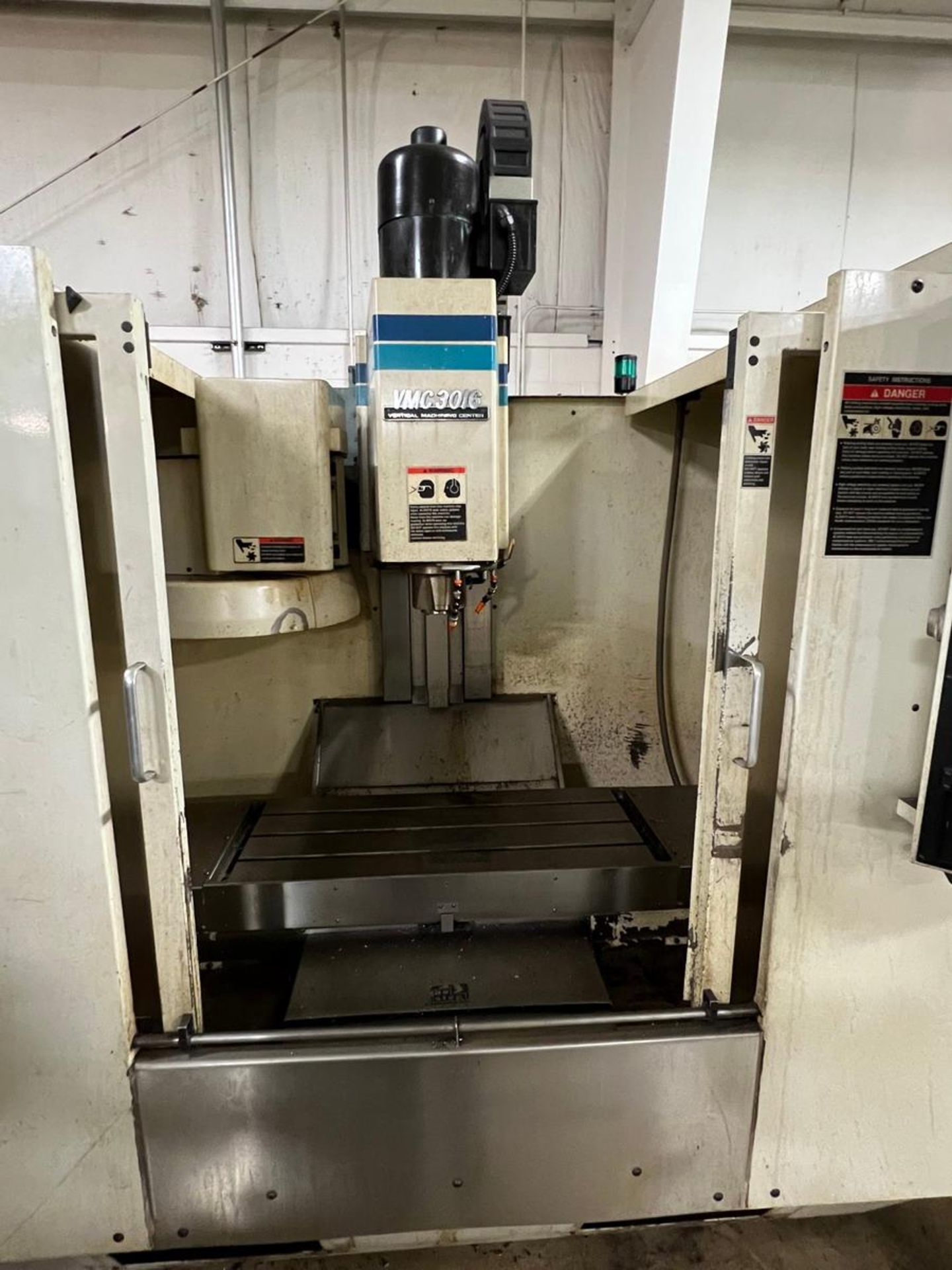 Fadal 904 VMC 3016 ÿCNC Milling Machine - Image 4 of 9