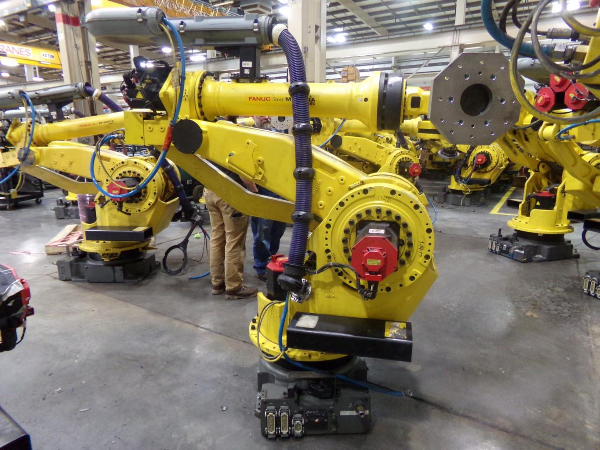 2011 Fanuc M-900ia-350 Robot with R30ia controller