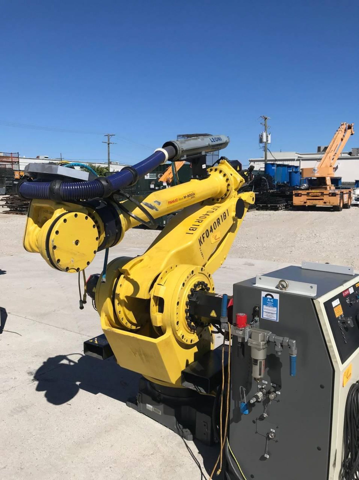 2011 Fanuc M900ia-260L Robot with R30ia controller