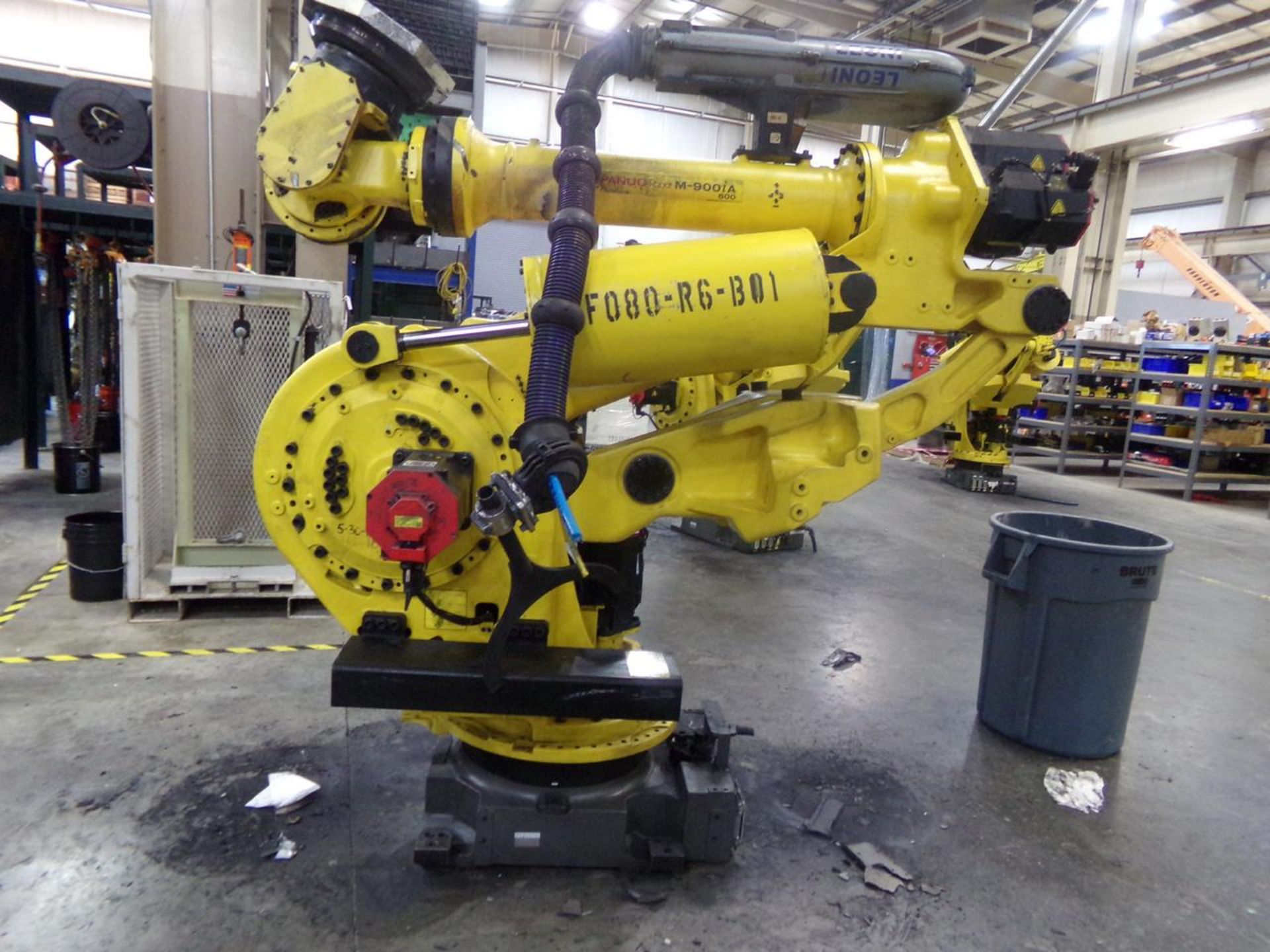 2011 Fanuc M900ia-600 Robot with R30ia controller