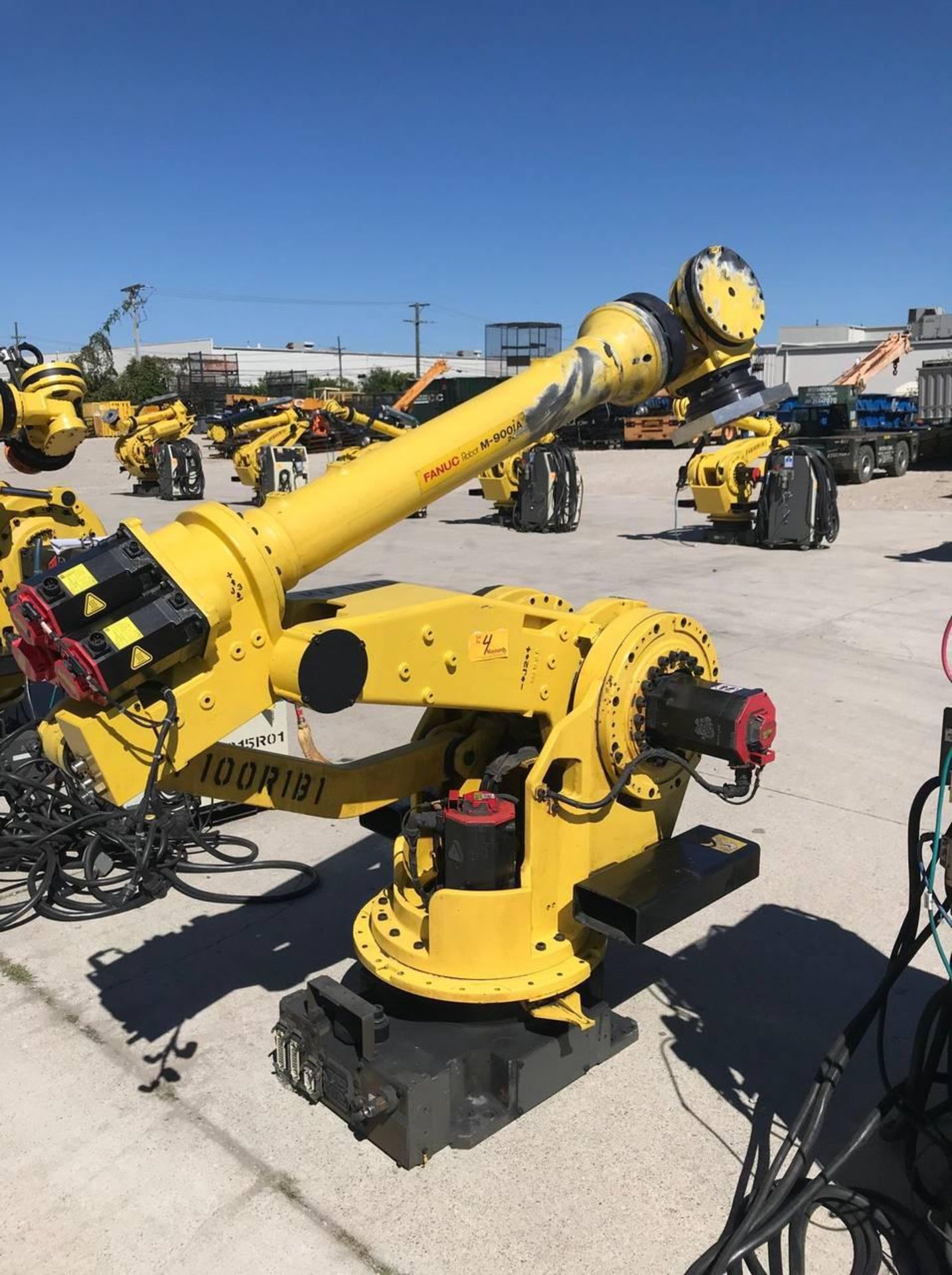 2011 Fanuc M900ia-260L Robot with R30ia controller