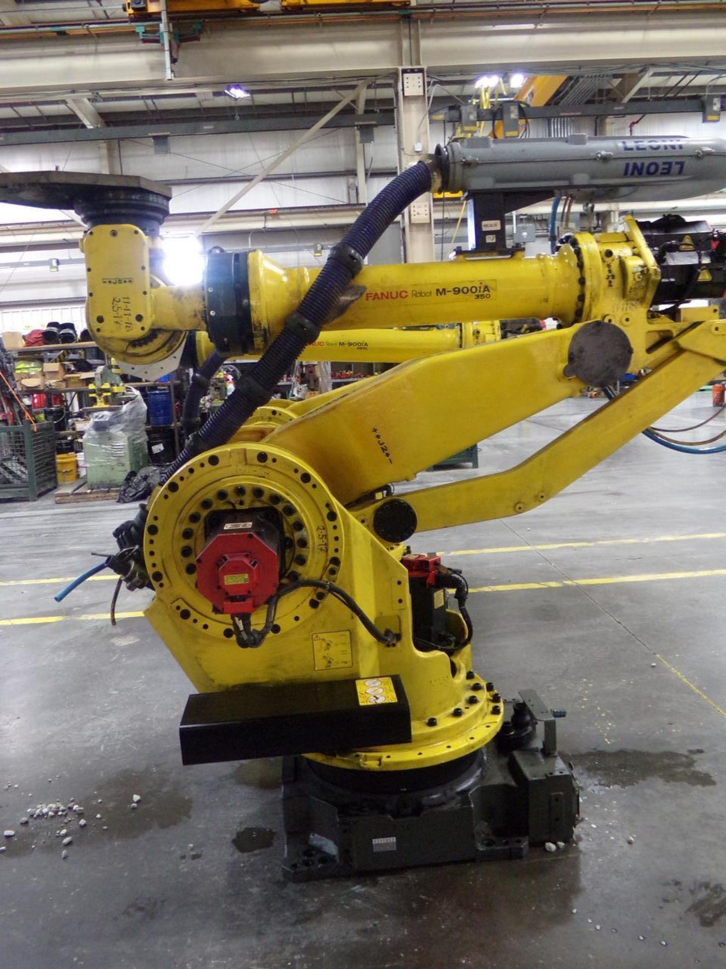 2011 Fanuc M-900ia-350 Robot with R30ia controller