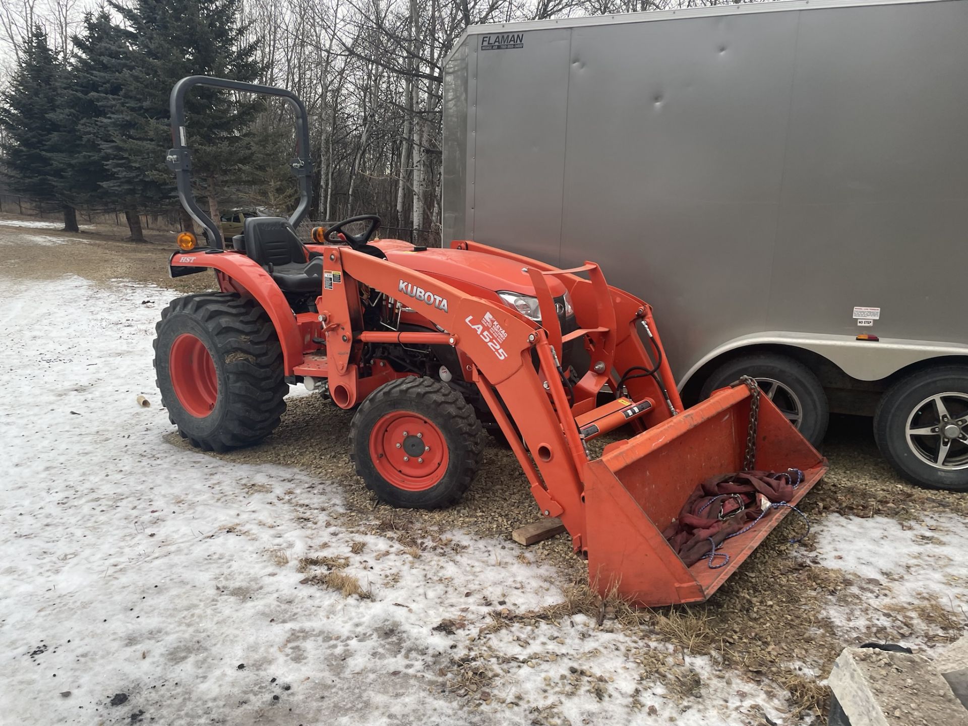 2015 KUBOTA L2501D, FWA, LA525 FEL, 3PT HITCH, 269 HOURS SHOWING, S/N 56227 - MOWER NOT INCLUDED - Image 2 of 5