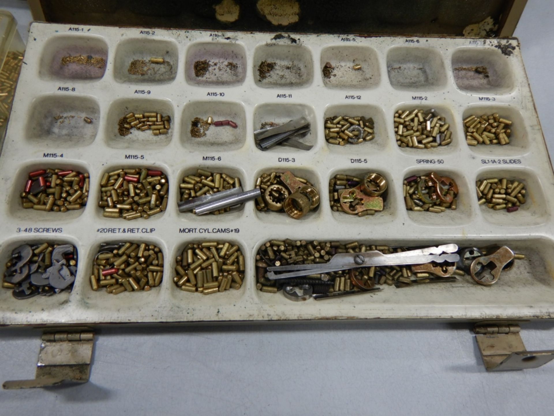 L/O ASSORTED KEYING/REKEYING KITS - Image 3 of 26