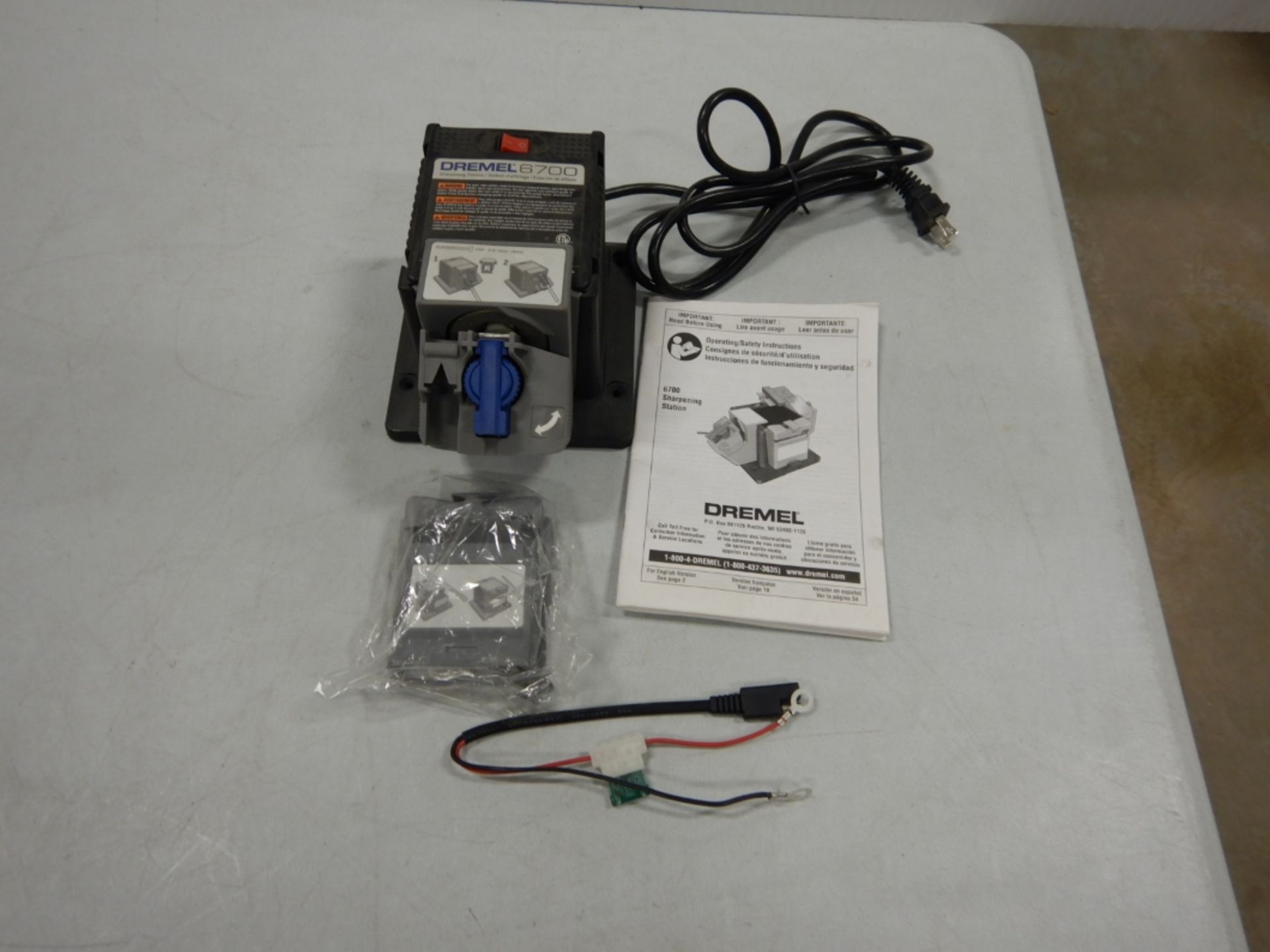 DREMEL 6700 SHARPENING STATION S/N 4004713 - Image 4 of 6