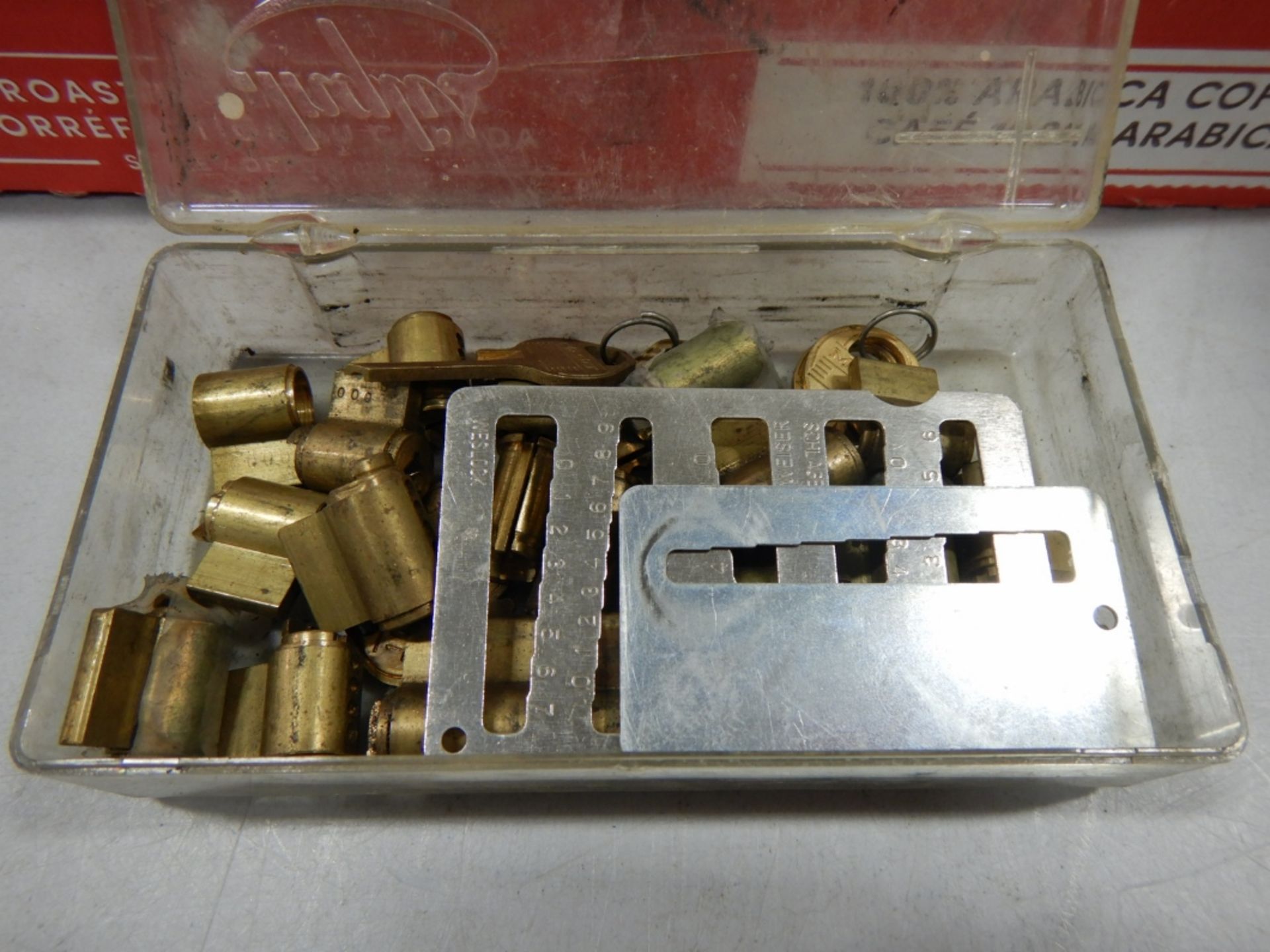 L/O ASSORTED KEYING/REKEYING KITS, CRIMEFIGHTER RE-KEYABLE PADLOCK SERVICE KIT, ETC. - Image 27 of 28