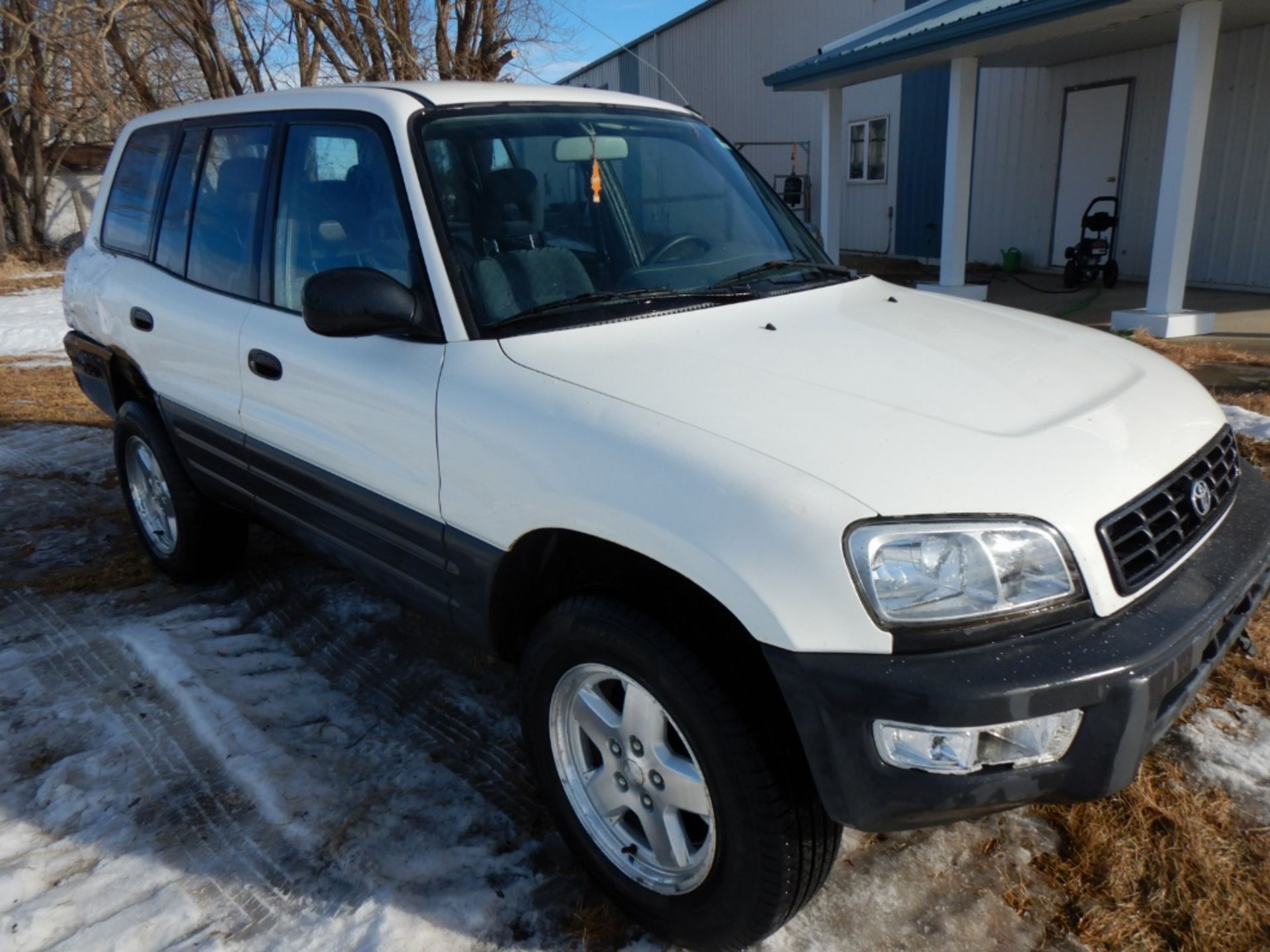 1998 TOYOTA RAV4, AT, SUV, 4DR, CLOTH, 229,588 KM SHOWING, S/N JT3HP10V2W7085878 - Image 4 of 7