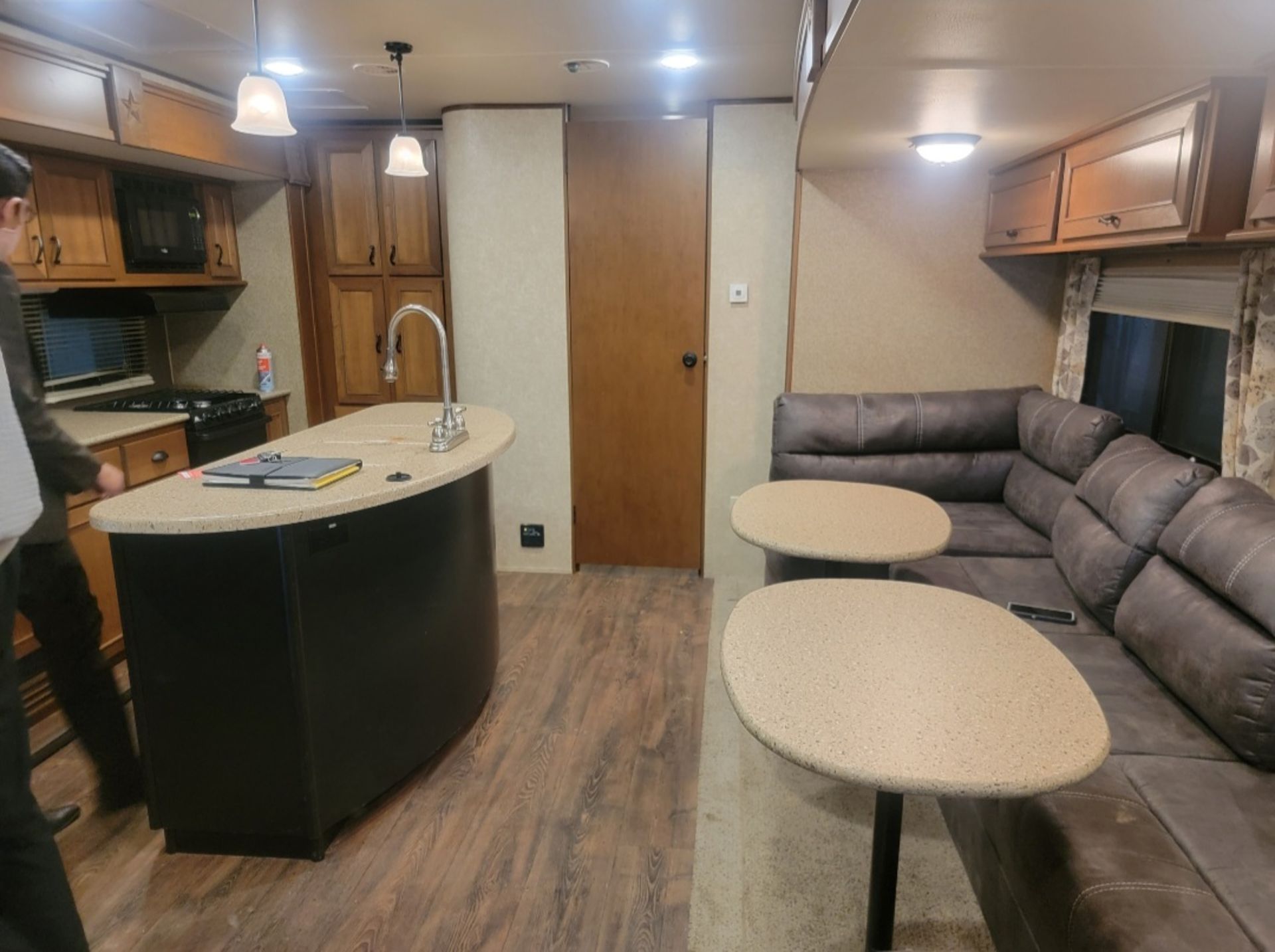 2015 LIGHT BY OPEN RANGE 308 BHS, HARDWALL, 3-SLIDES, BUNKROOM, POWER AWNING, JACK, STABILIZERS, - Image 7 of 17