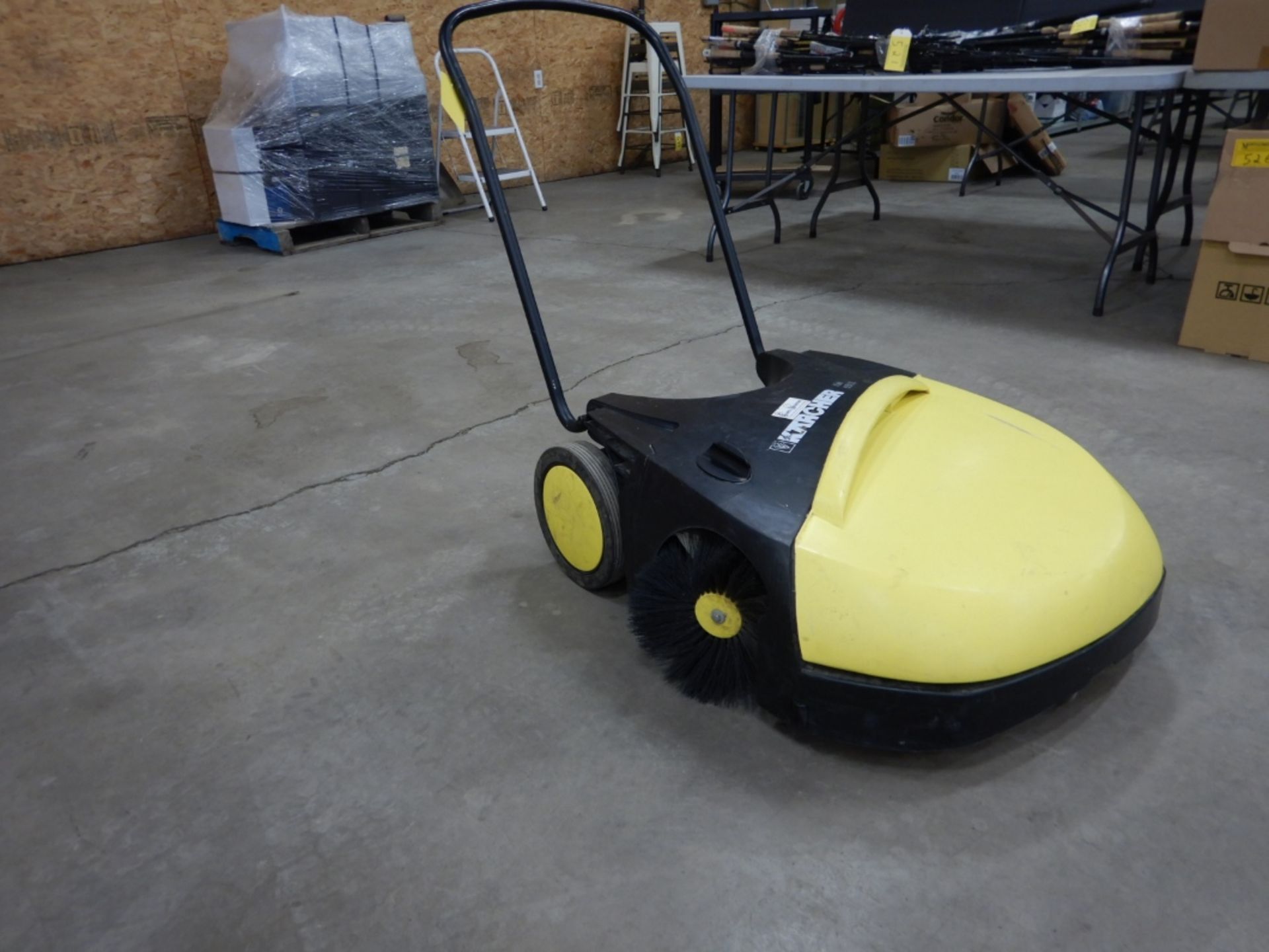 KARCHER FLOOR SWEEPER KM650I