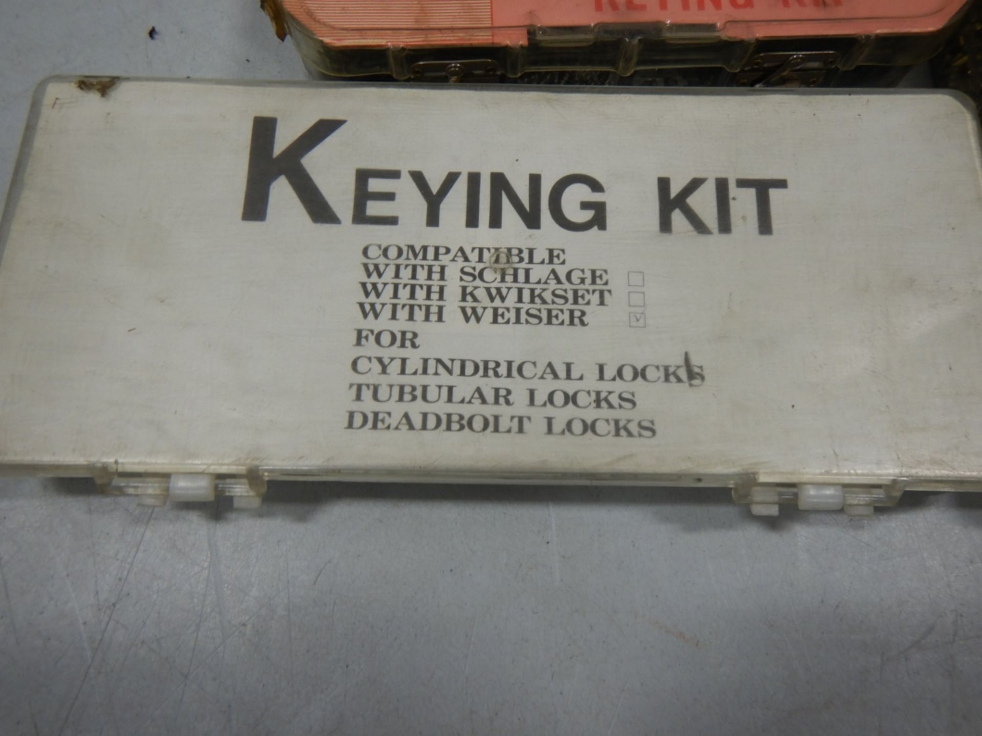 L/O ASSORTED KEYING/REKEYING KITS - Image 11 of 26