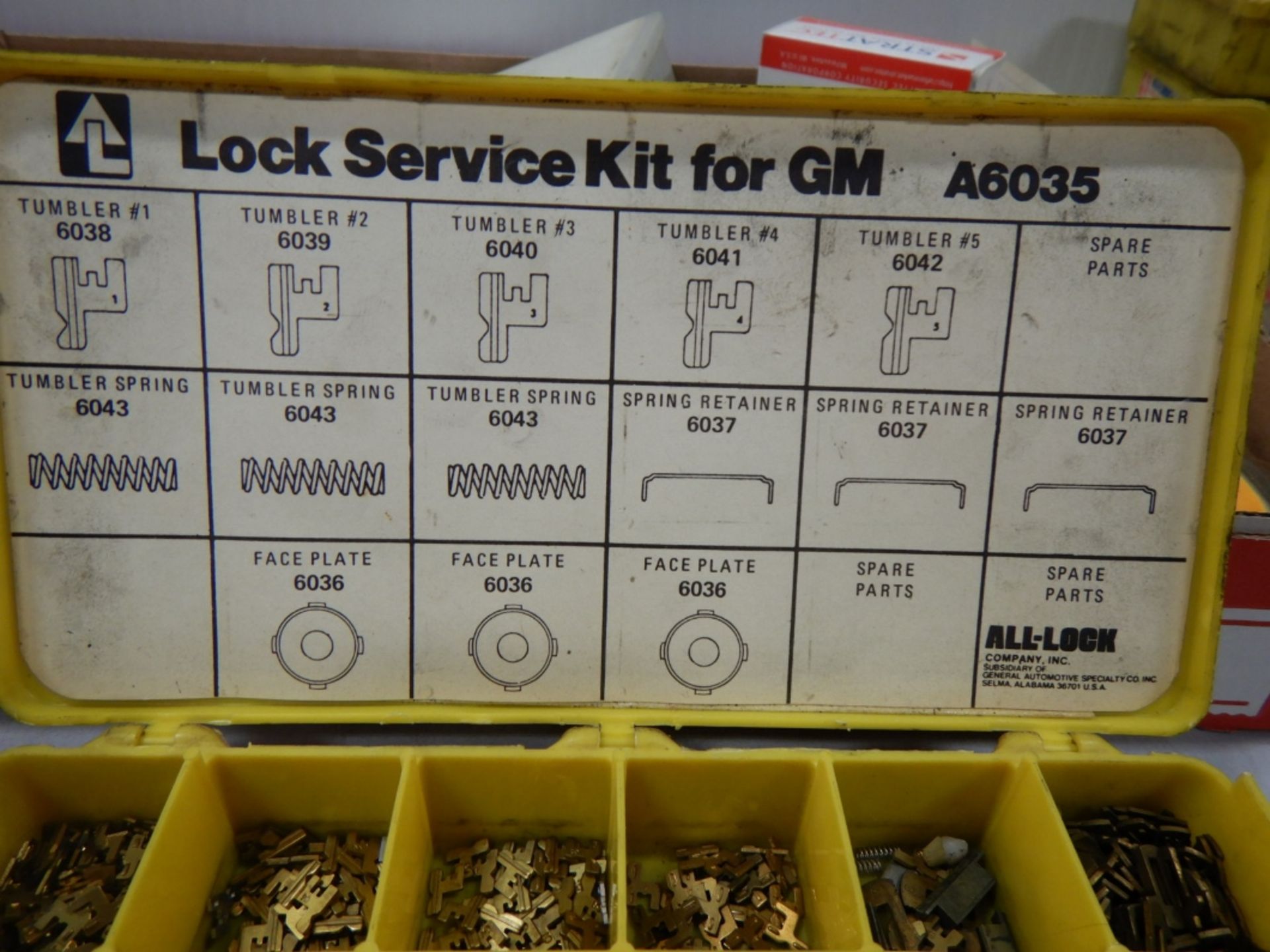 L/O ASSORTED KEYING/REKEYING KITS, CRIMEFIGHTER RE-KEYABLE PADLOCK SERVICE KIT, ETC. - Image 9 of 28