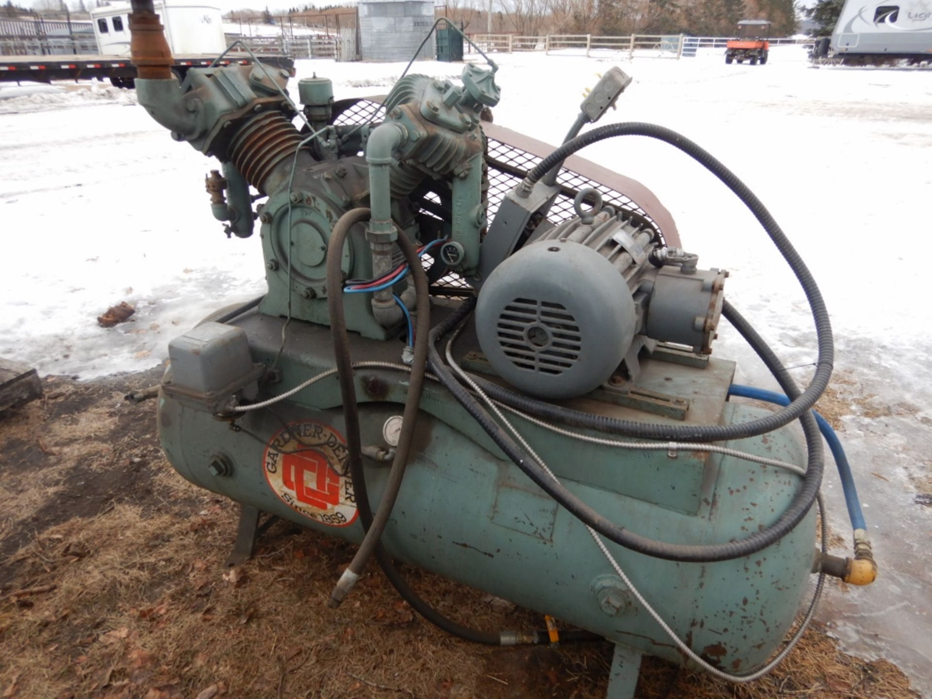 HORIZONTAL AIR COMPRESSOR 10HP 3PH 220/440V - Image 2 of 5