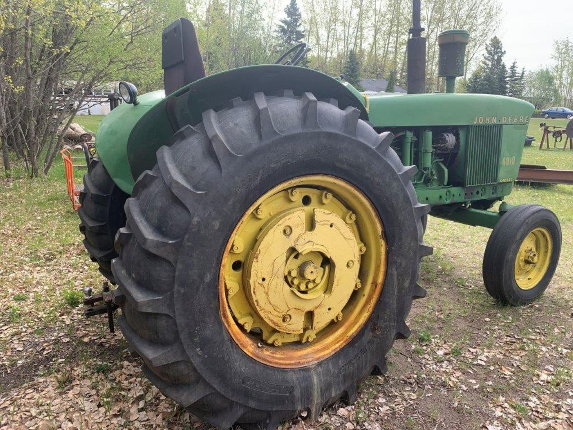JOHN DEERE 4010 TRACTOR, DIESEL, 2WD, 18.4-34 R1 RUBBER (GOOD CONDITION), 540 PTO, S/N 401022T3600 - Image 7 of 14