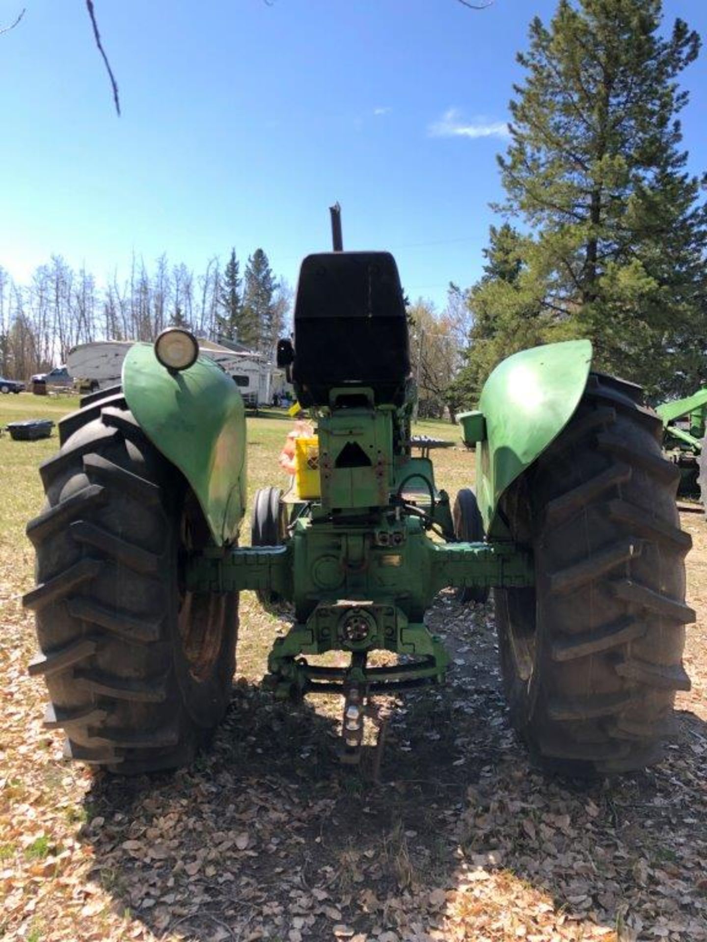 JOHN DEERE 4010 TRACTOR, DIESEL, 2WD, 18.4-34 R1 RUBBER (GOOD CONDITION), 540 PTO, S/N 401022T3600 - Image 8 of 14
