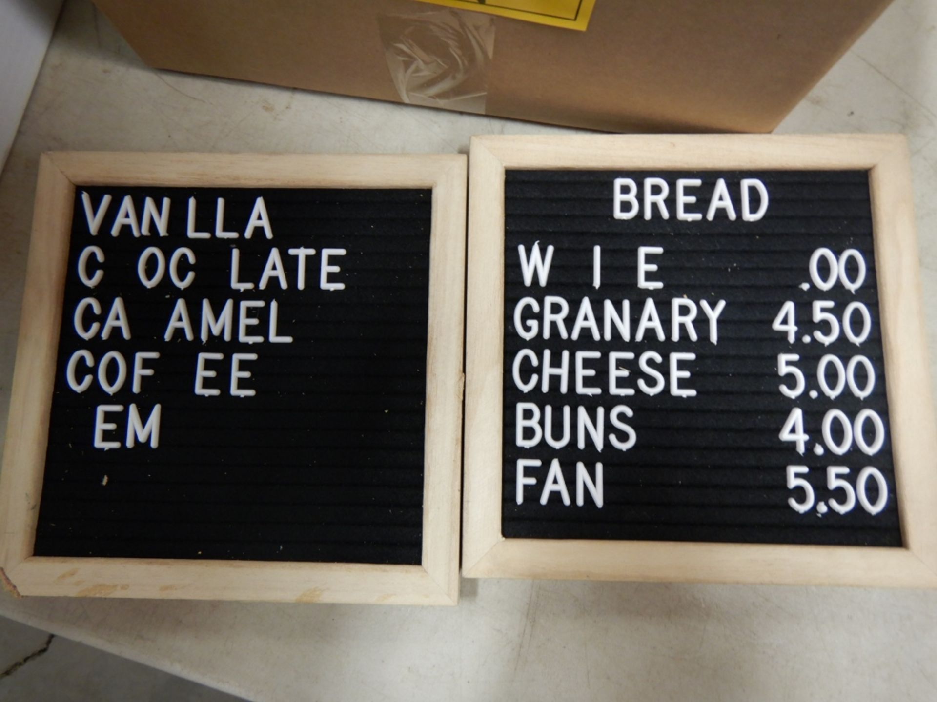 L/O ASSORTED LETTER AND NUMBER MENU BOARDS - Image 2 of 4